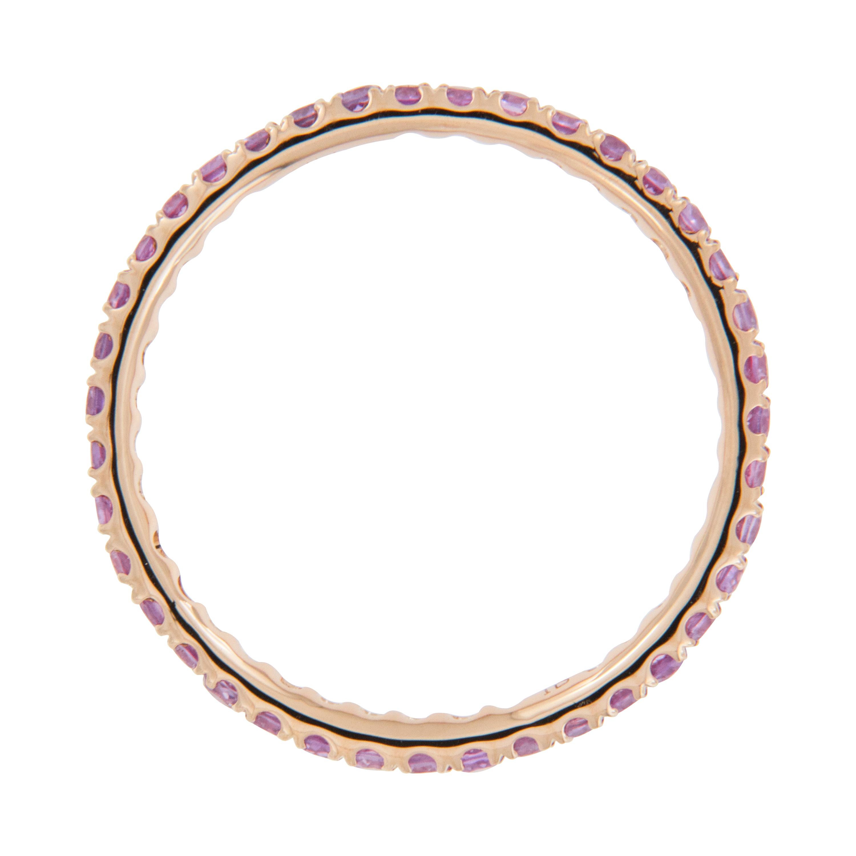 Eternity Ring aus 18 Karat Roségold mit rosa Saphiren (Rundschliff) im Angebot