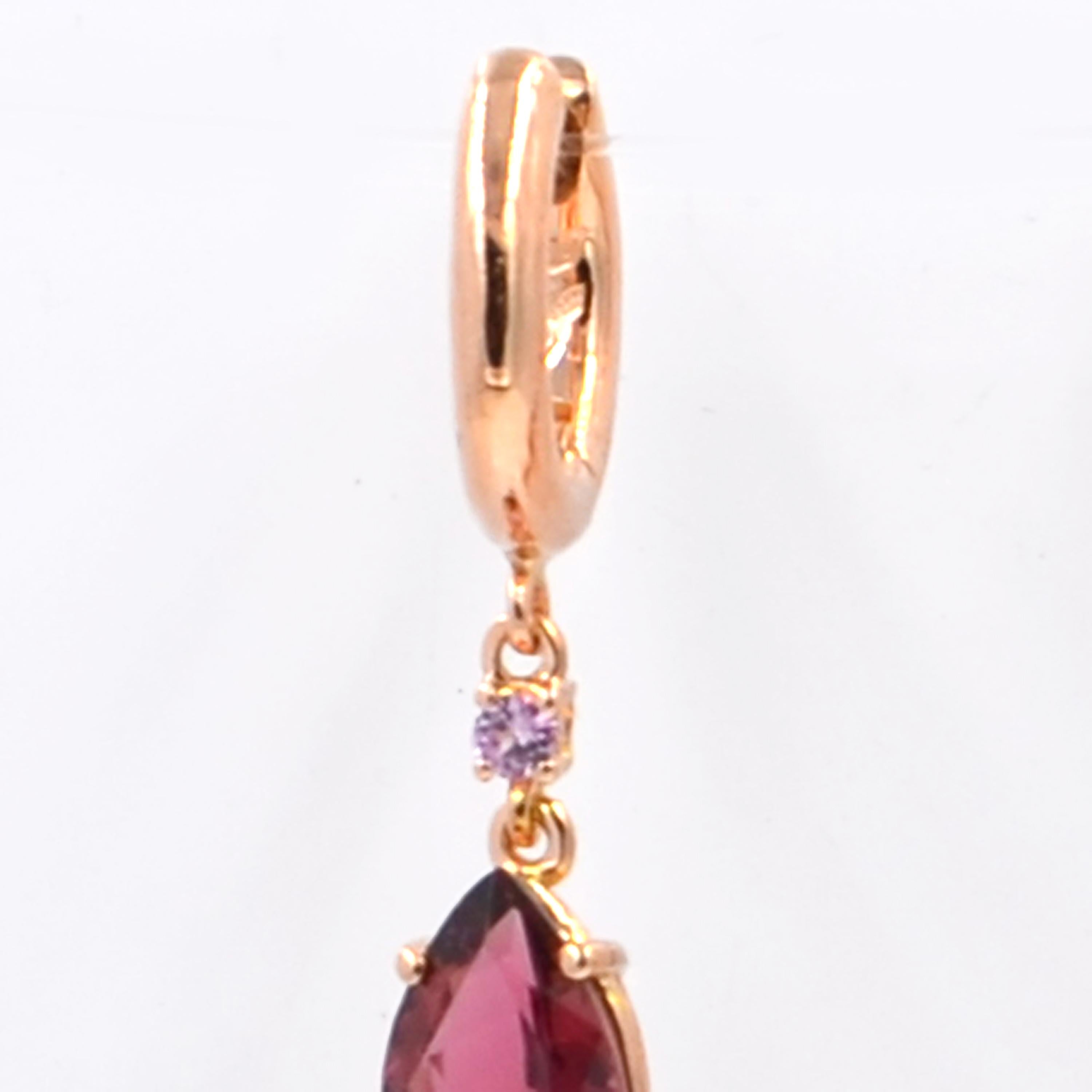 18KT Rose Gold great quality and color pink tourmalines drops with pink sapphires, made in Italy by GARAVELLI 
Earrings Lenght  mm.28
18 KT GOLD gr : 4,30
PINK SAPPHIRES  : 0,12
PINK TOURMALINES DROPS. ct : 2,30 total, each one is mm 8x6 
