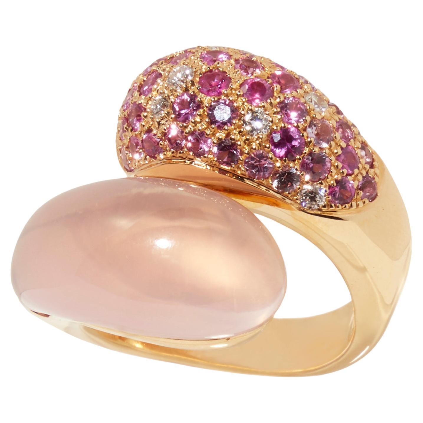 Bague en or rose 18 carats, quartz rose sculpté, saphir rose et diamants