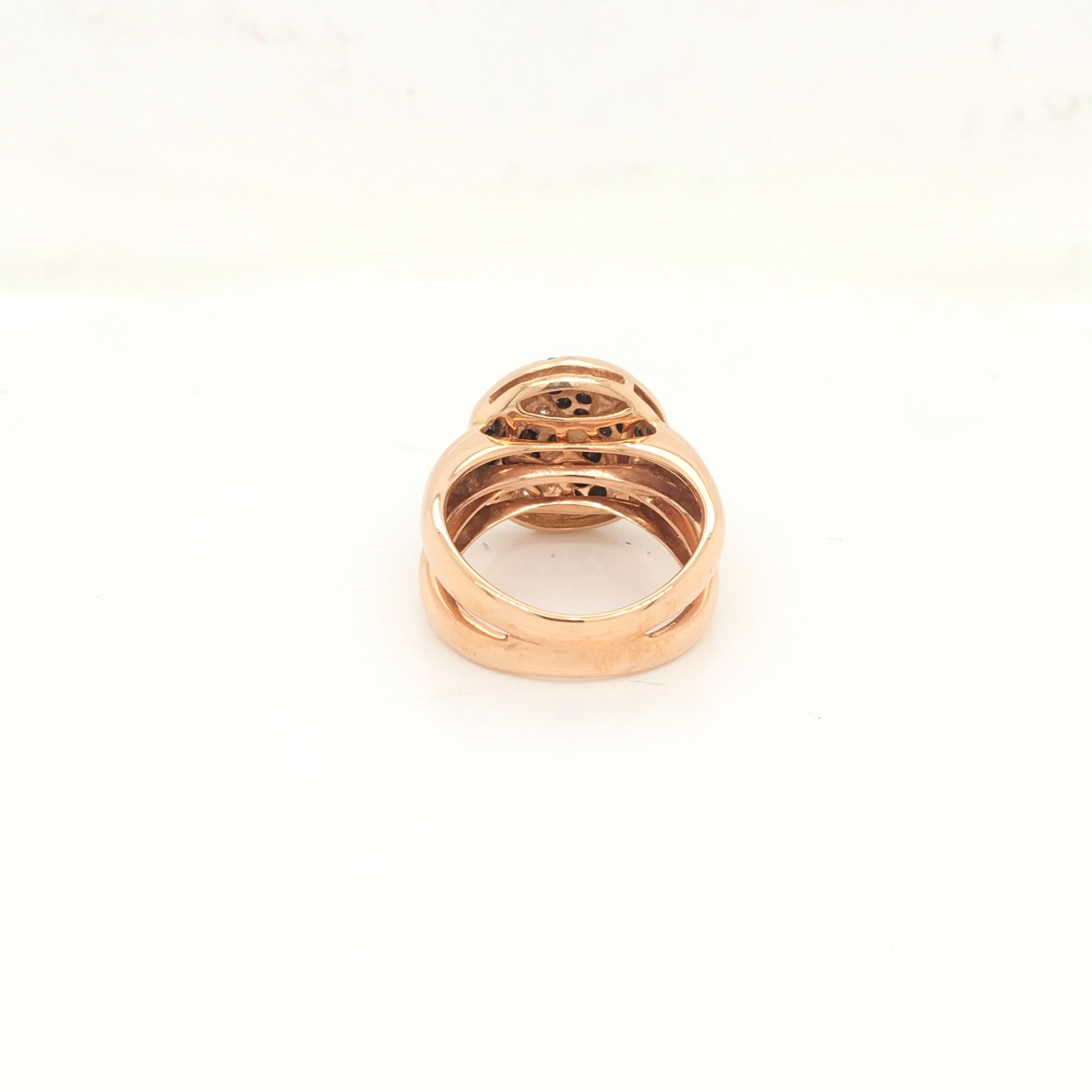 Aesthetic Movement 18 Karat Rose Gold Ring Set with Black and White Diamonds Made in Italy For Sale