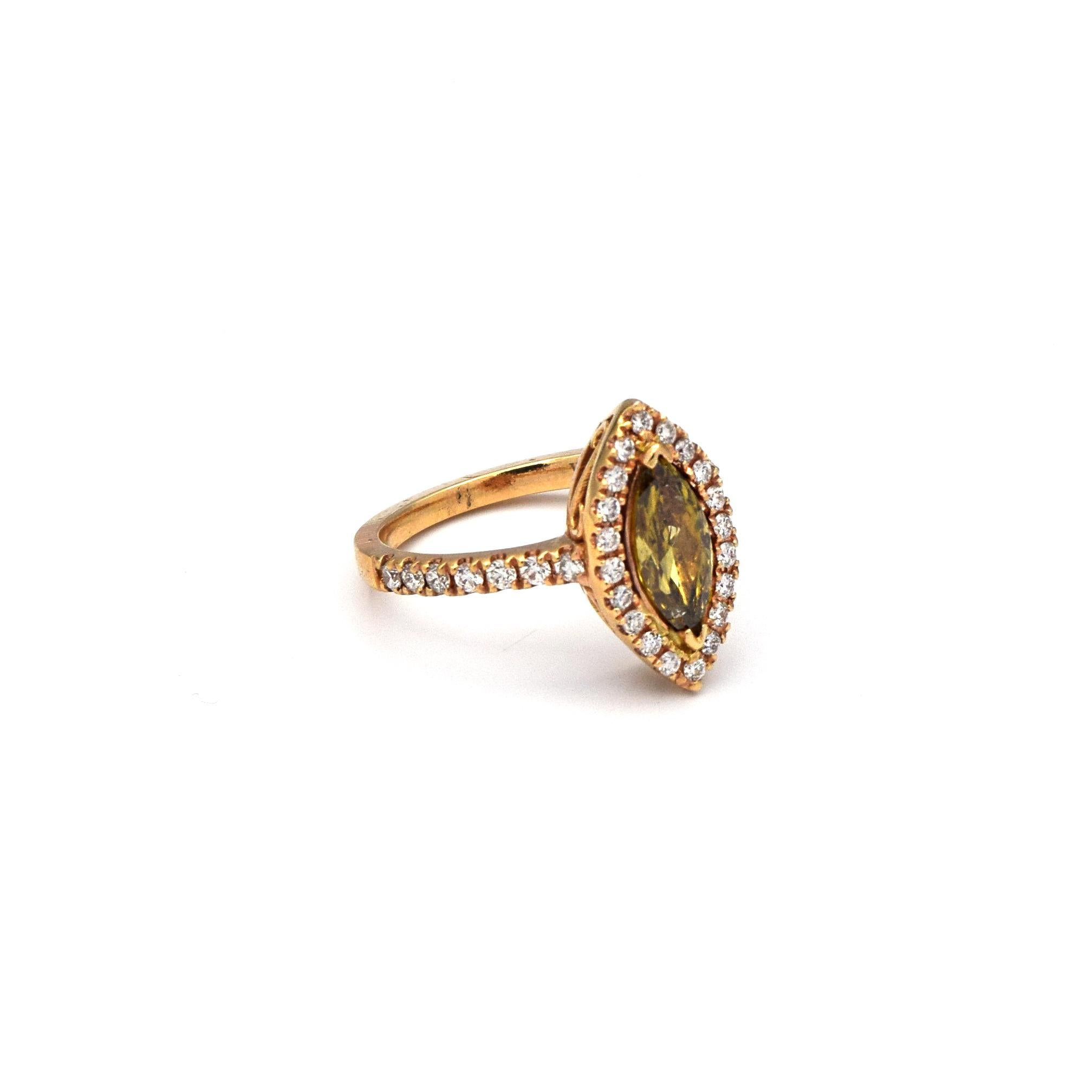 Modern 18 Karat Rose Gold Ring with 1.01 Carat 