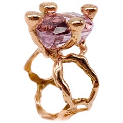 18 Karat Rose Gold Ring with Kunzite