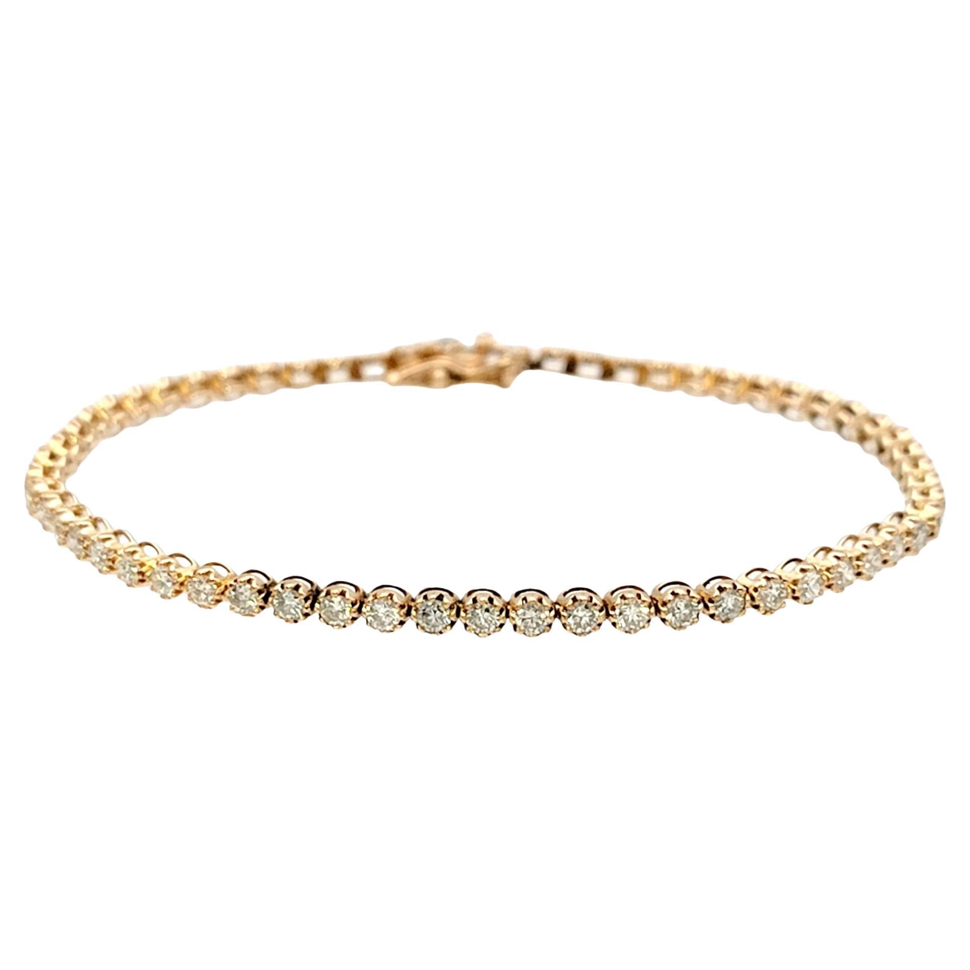 Bracelet tennis en or rose 18 carats avec diamants ronds et brillants de 2,38 carats au total 