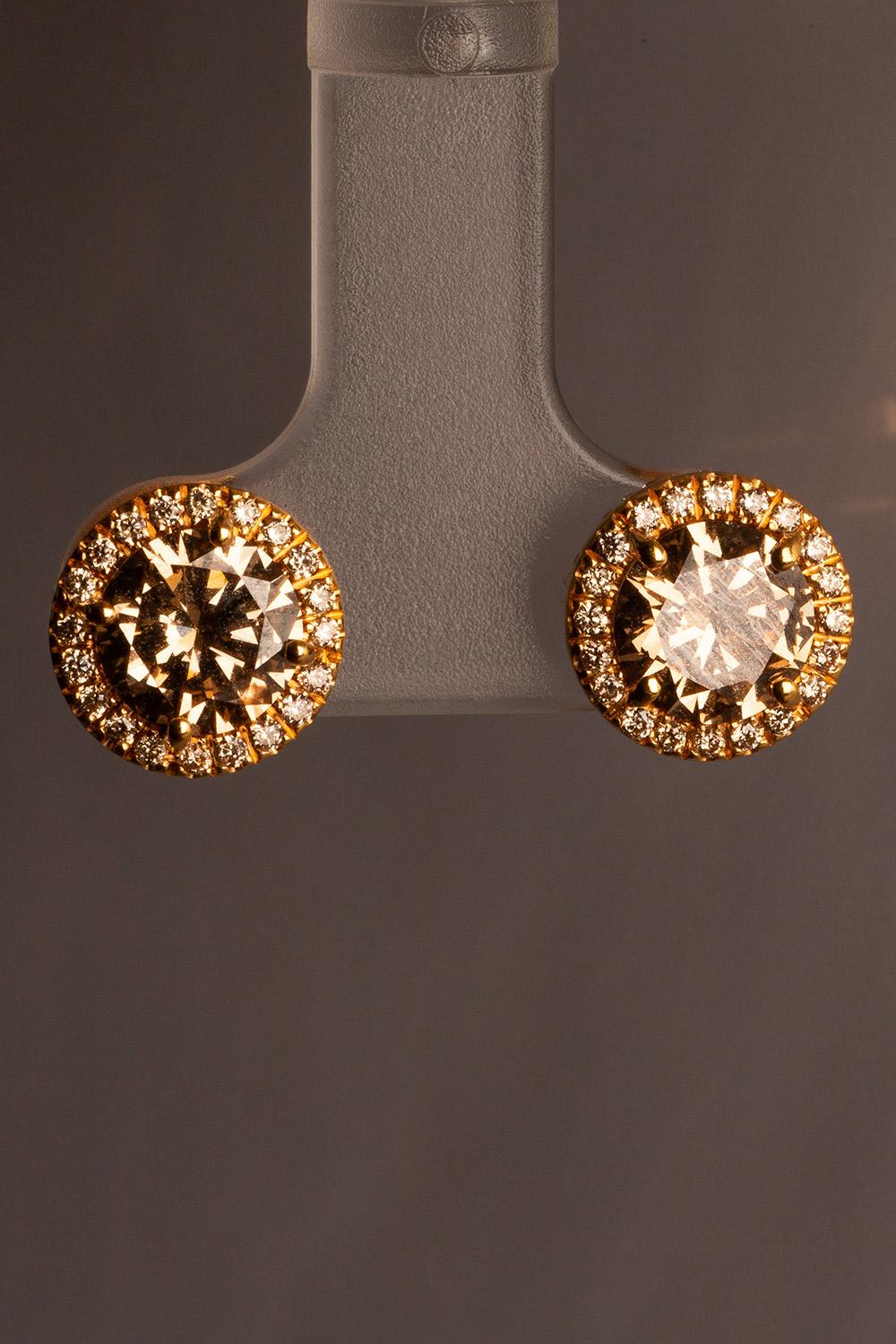 Contemporary 18 Karat Rose Gold Round Brown Stud Earrings For Sale
