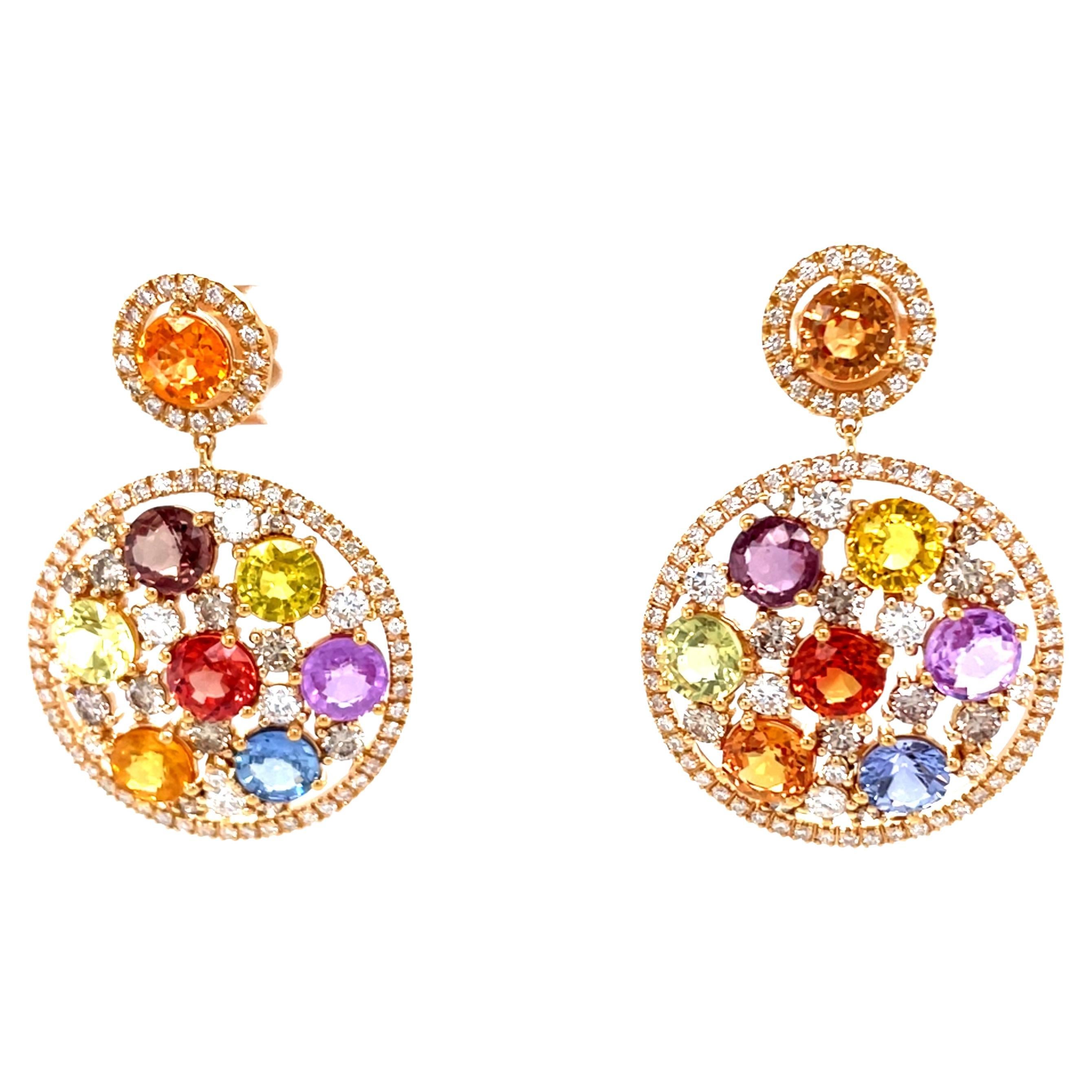 Boucles d'oreilles en goutte en or rose 18 carats avec diamants ronds et saphirs multicolores
