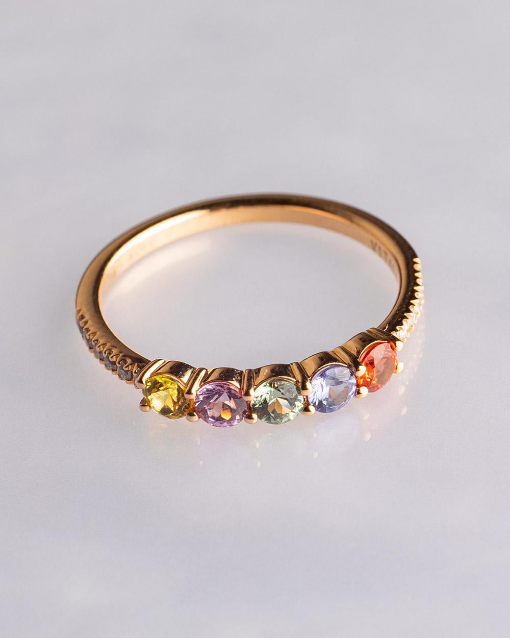 Contemporary 18 Karat Rose Gold Round Sapphire Diamond Cocktail Ring For Sale