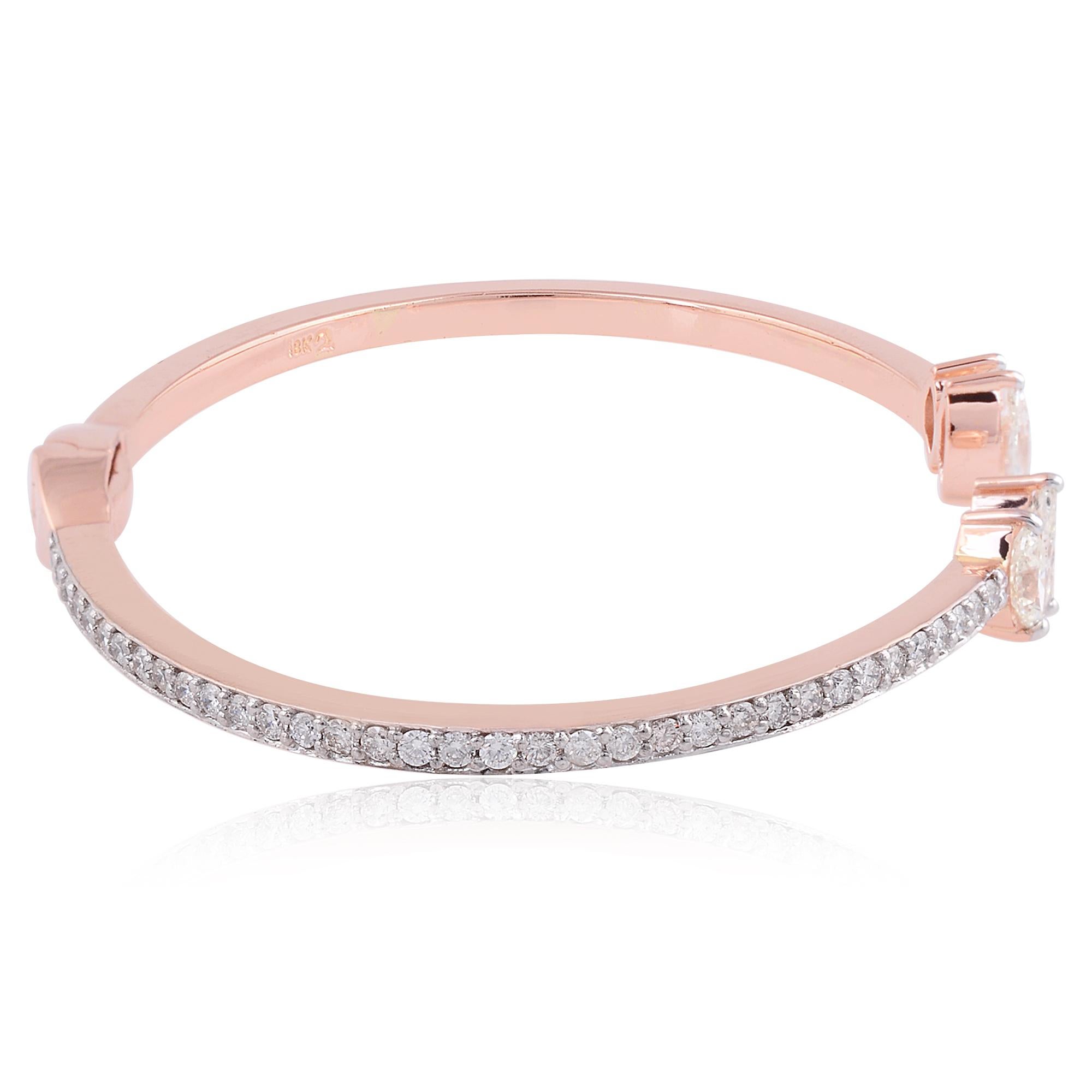 Bracelet manchette en or rose 18 carats SI Clarity HI Color 2.30 Carat Diamond Cuff Bangle Neuf - En vente à Diera, Dubai