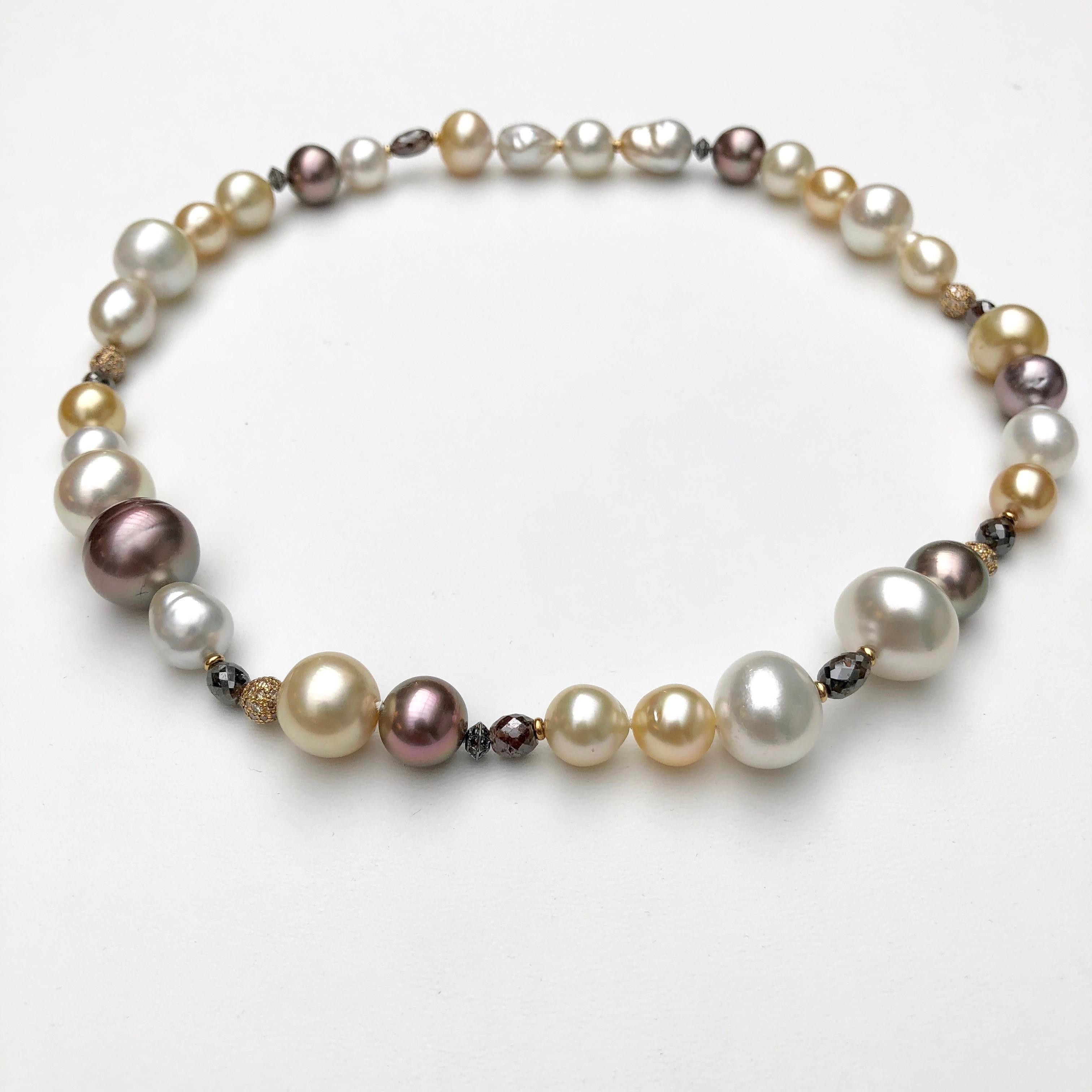 Modern 18 Karat Rose Gold Sparkling Multi-Color Cultured Pearl and Diamond Necklace For Sale
