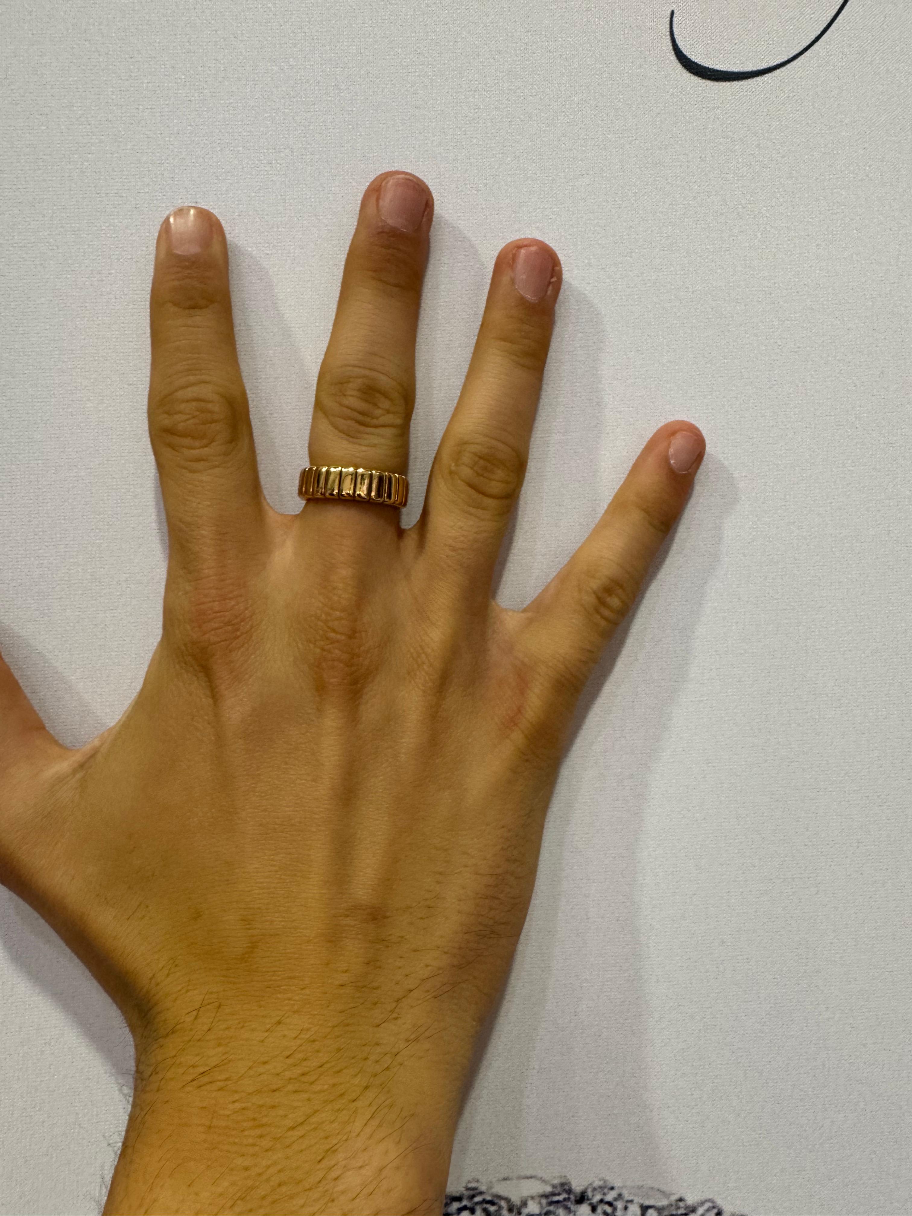 18 Karat Rose Gold Stretchy Ring For Sale 4