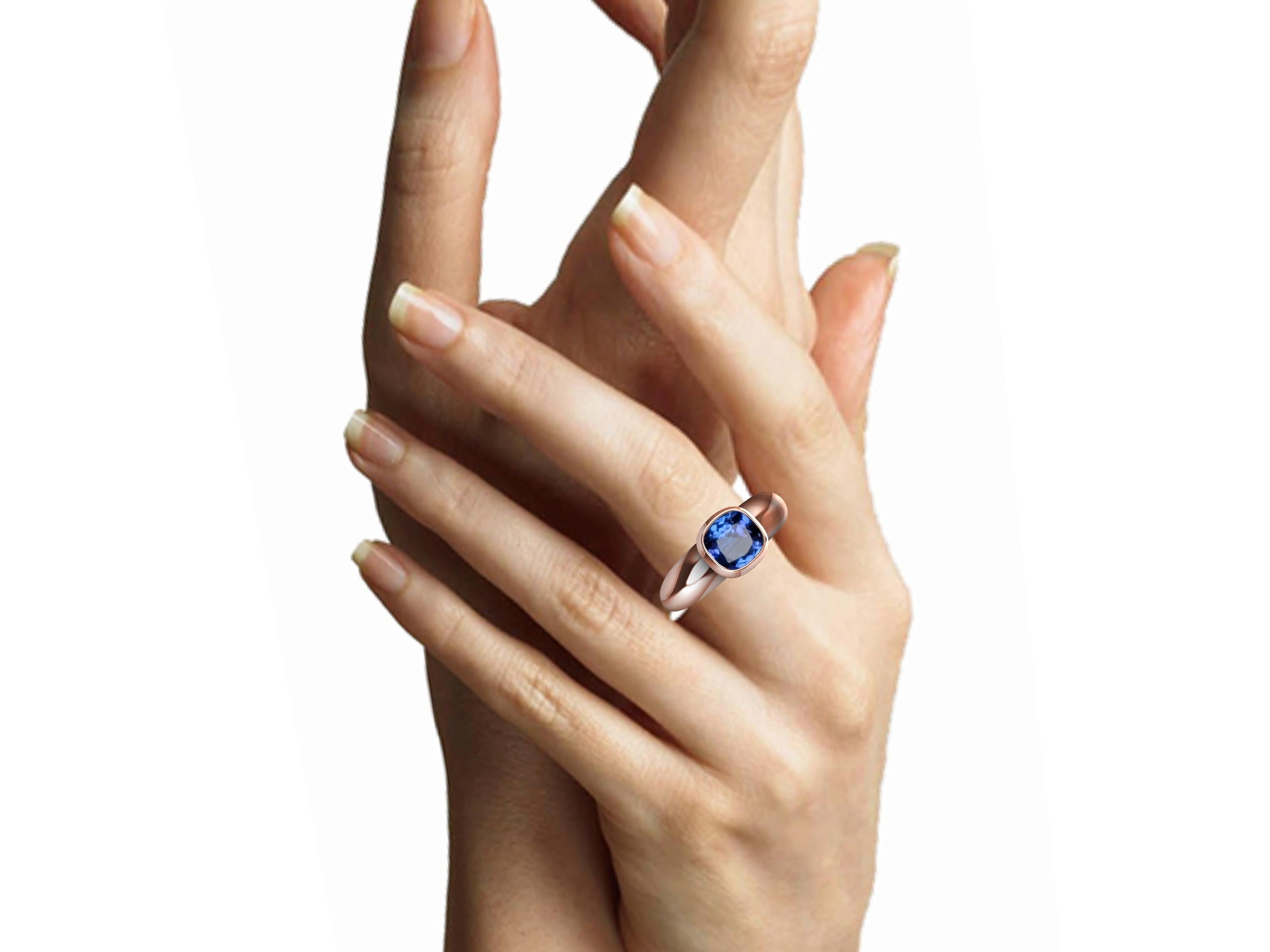 Anillo Escultura Tanzanita Oro Rosa 18 Kilates en Nuevo estado para la venta en New York, NY