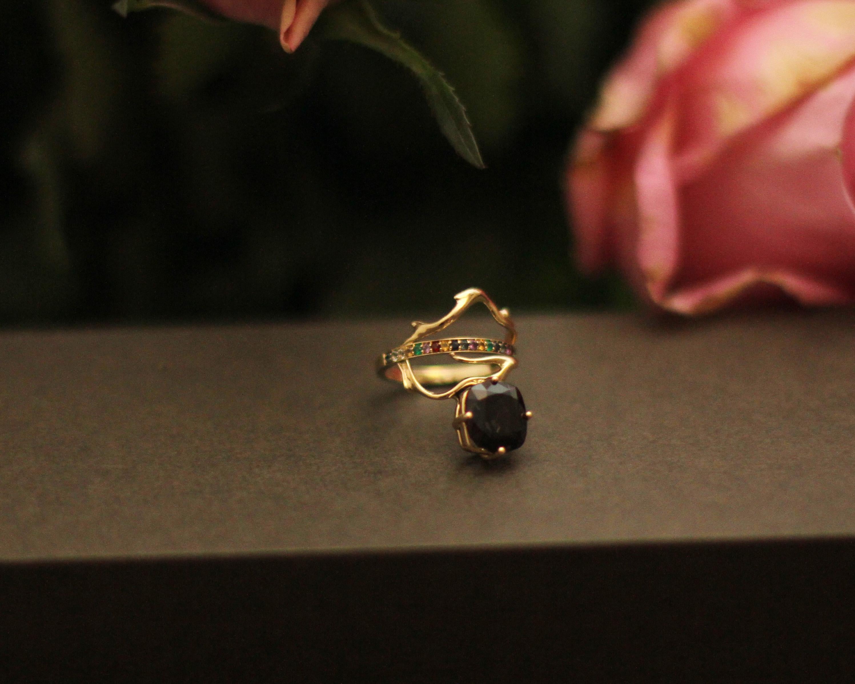 Eighteen Karat Rose Gold Tibetan Contemporary Ring with Spinel and Diamonds For Sale 8