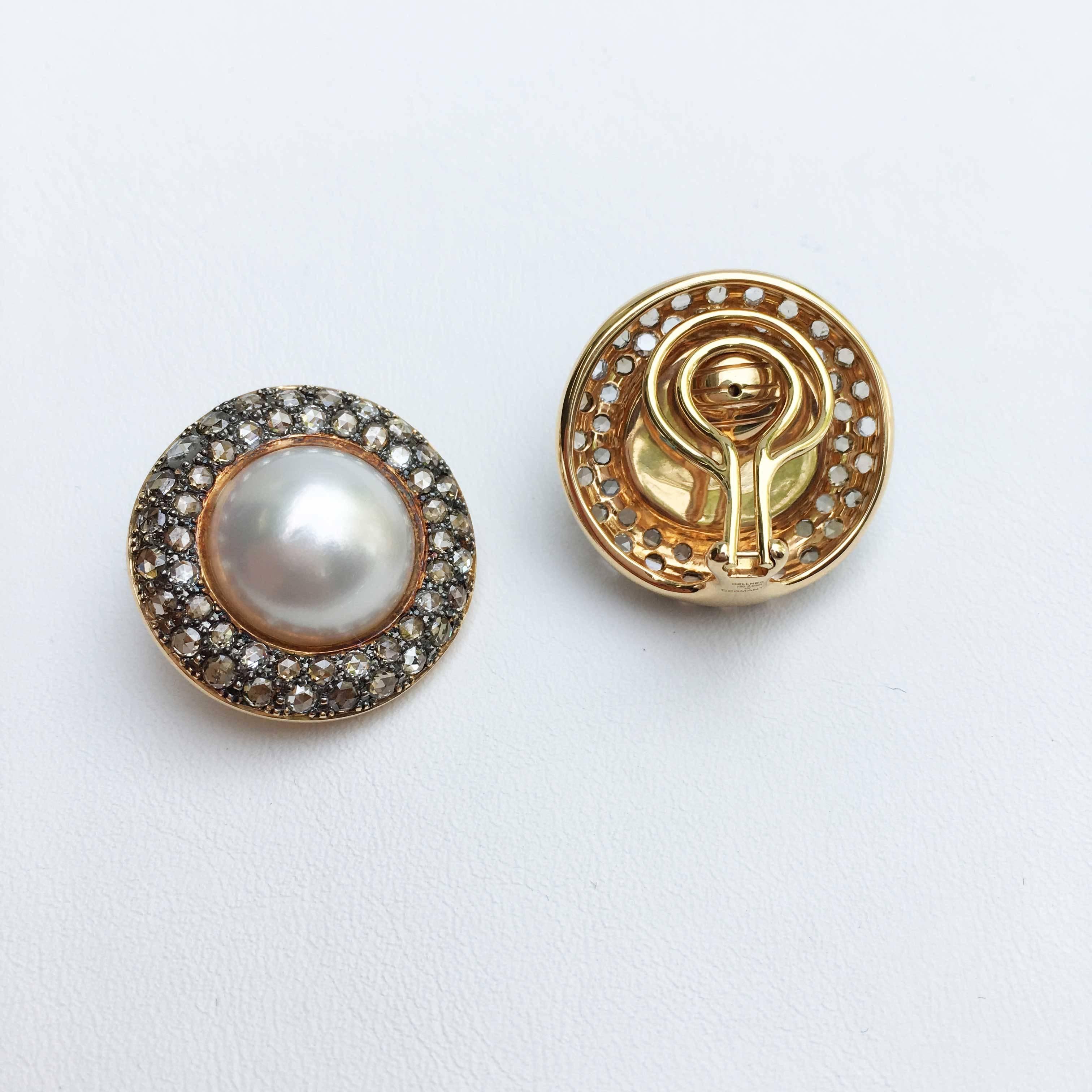18 Karat Rose Gold Vintage Style South Sea Pearl Clip on Earrings In New Condition For Sale In Wiernsheim, DE