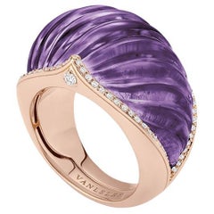 Ring aus 18 Karat Roségold, weißen Diamanten und geschnitztem Amethyst