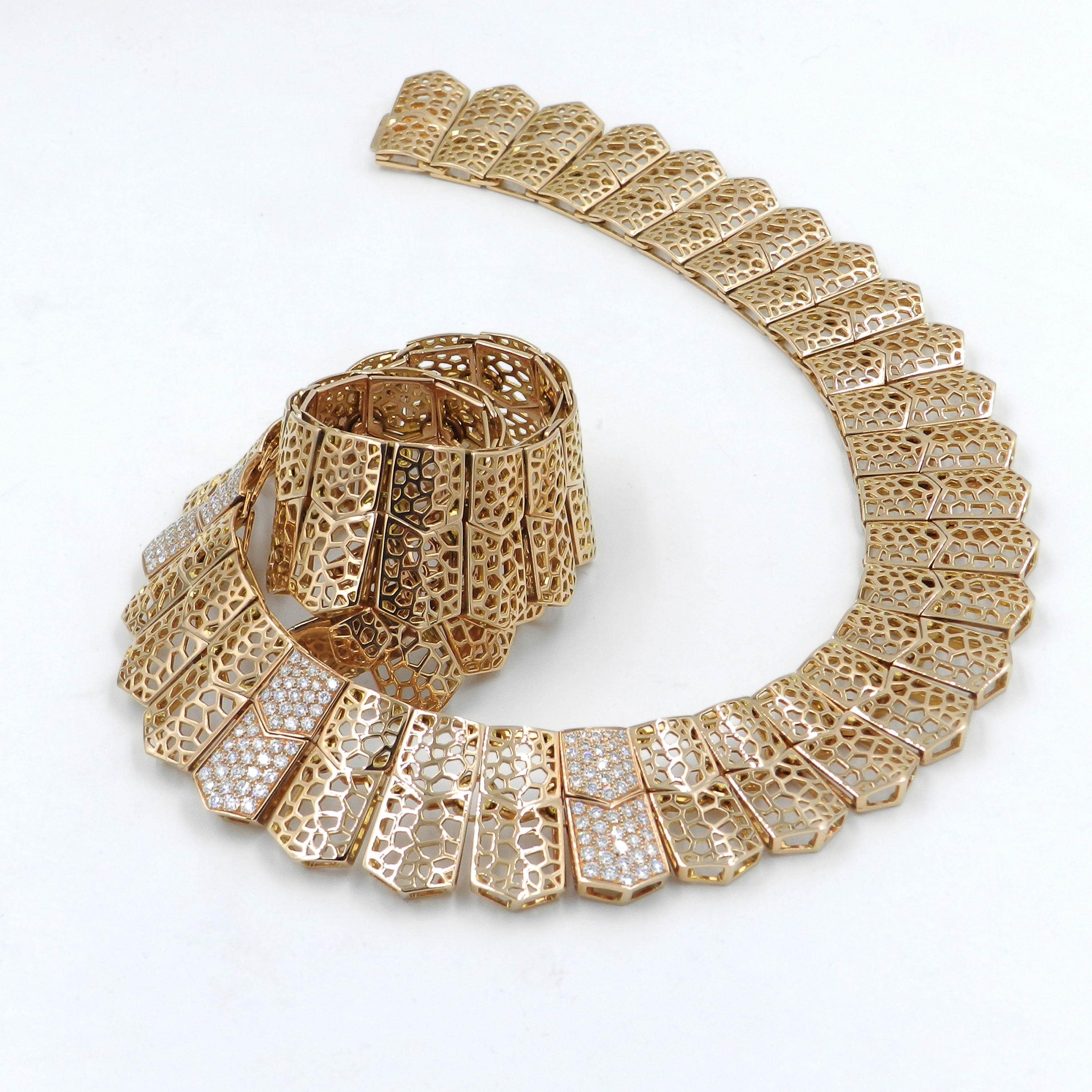 Contemporary 18 Karat Rose Gold White Diamonds Garavelli Cleopatra Necklace