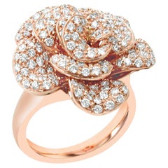 18 Karat White Gold Pave Diamond Flower Ring For Sale at 1stDibs