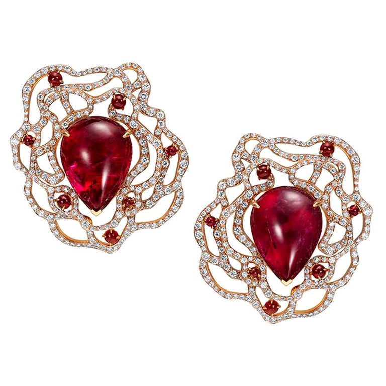 Boucles d
oreilles en or rose 18 carats, diamants blancs, rubis et rubellite en vente