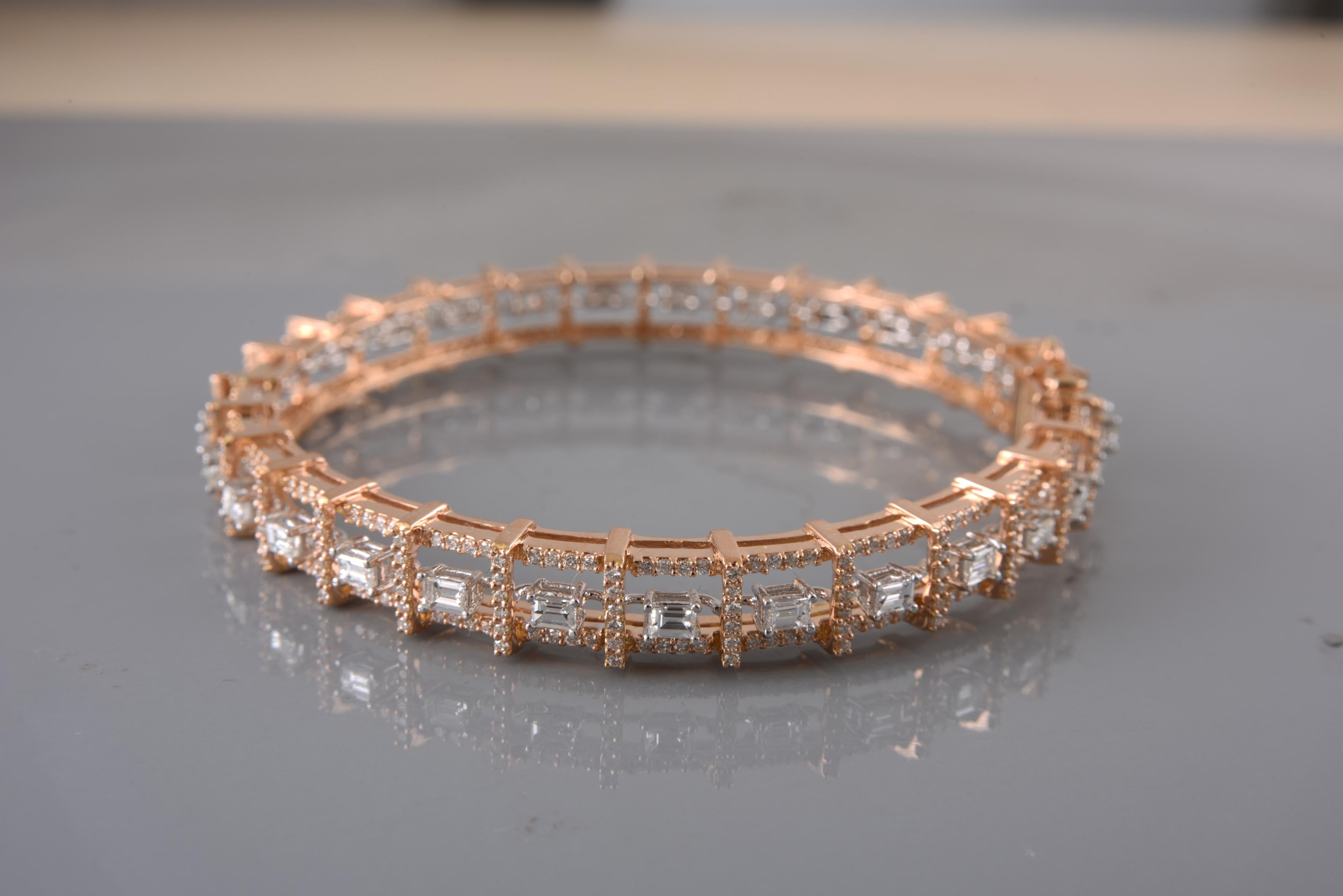 Diamond: 4.32 carats 
Gold: 23.2650 grams 18k 
Colour: GH
Clarity: VS-SI 
Note: This piece is an openable bangle, made to order according to ones wrist size 
There could be a slight change in weights as all our pieces are handmade

