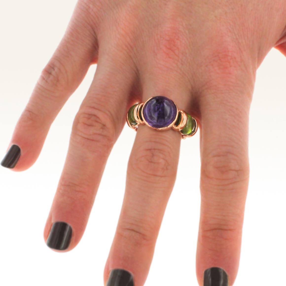 18 Karat Rose Gold with Amethyst and Peridot Cocktail Fashion Modern Pretty Ring For Sale 2