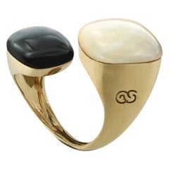 Bague en or rose 18 carats avec nacre et onyx