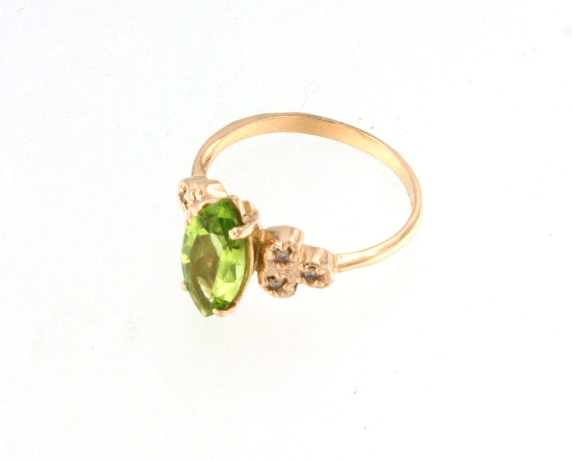 Women's or Men's 18 Karat Rose Gold With Peridot And White Diamonds Modern Cocktail Ring For Sale
