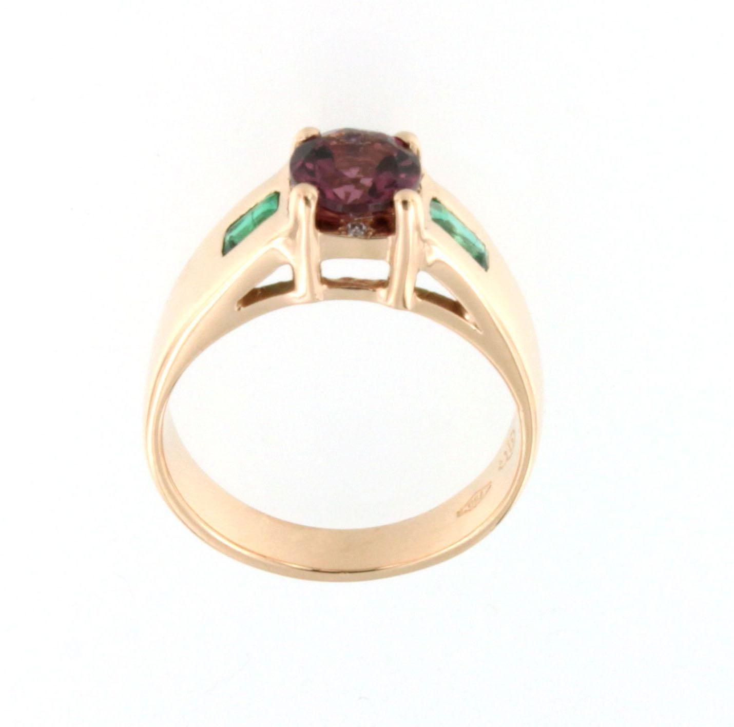 Trendy cocktail ring handmade in Italy by Stanoppi Jewellery since 1948
Ring in 18k rose gold with Pink Tourmaline (round cut, size:6,00 mm), Emerald (emerald cut, size: 2x4mm) and White Diamonds cts0.07  VS colour G/H

Size of ring:  EU 12 -  52,5 