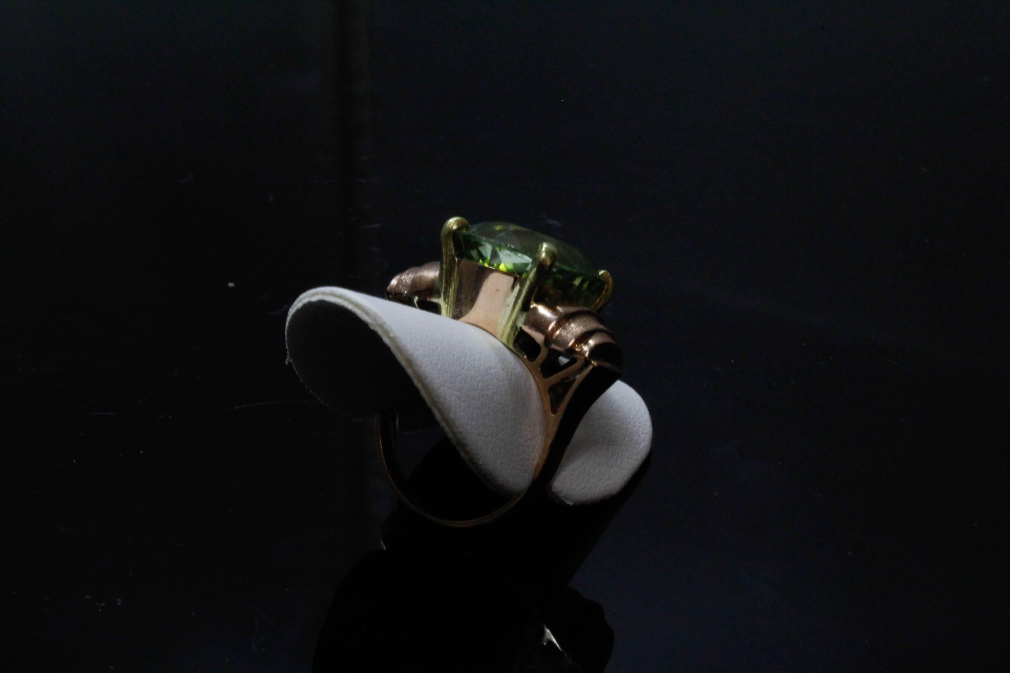 18 Karat Rose Gold, Retro Peridot Ring For Sale 2