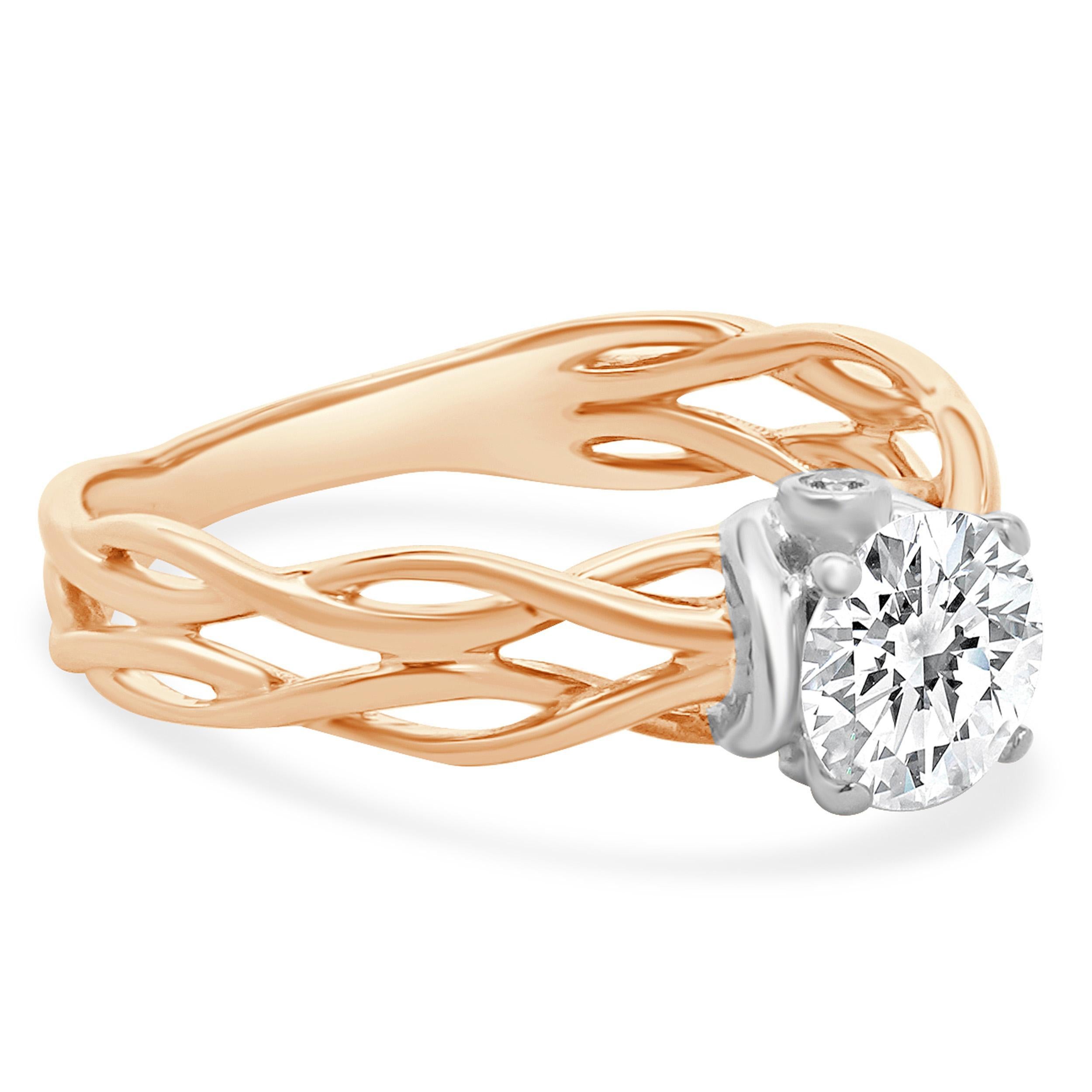 18 Karat Rose & White Gold Round Brilliant Cut Diamond Engagement Ring In Excellent Condition For Sale In Scottsdale, AZ