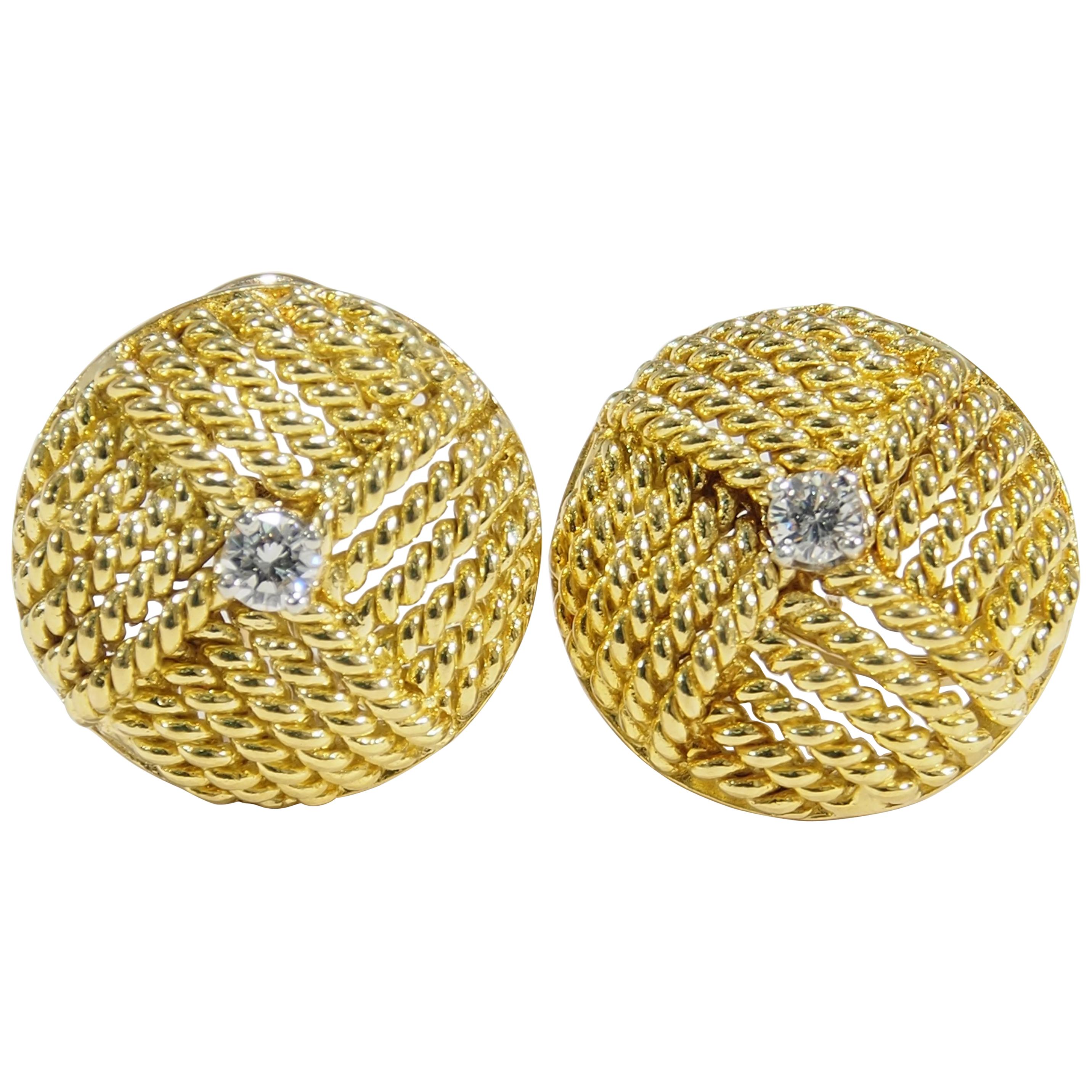 18 Karat Round Diamond Earrings Rope Motif Yellow Gold 0.27 Carat at
