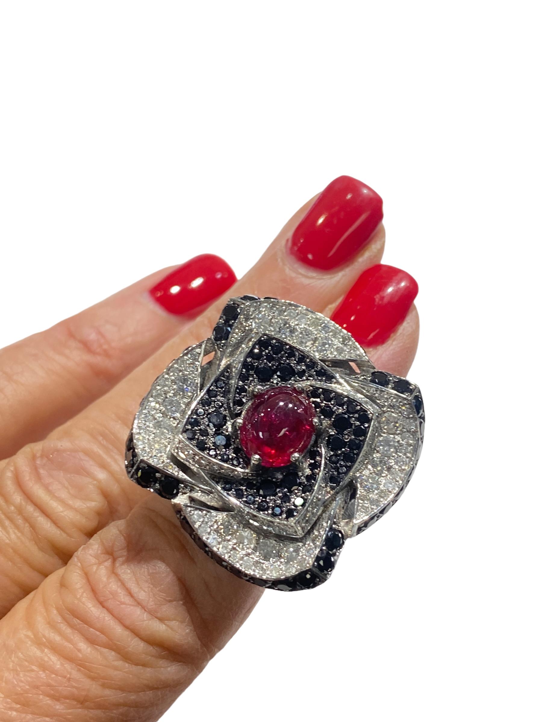 Round Cut 18 Karat Ruby & Diamond Large Flower Ring with Black Spinel 9 Carats For Sale