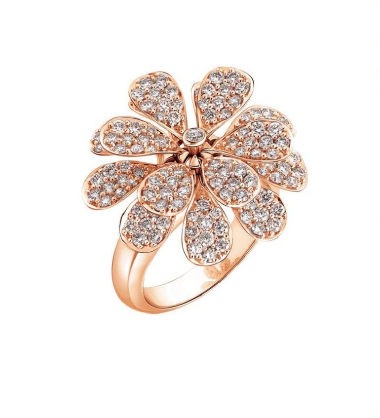 Contemporary 18 Karat Secret Garden Pink Gold Ring with Vs Gh Diamonds