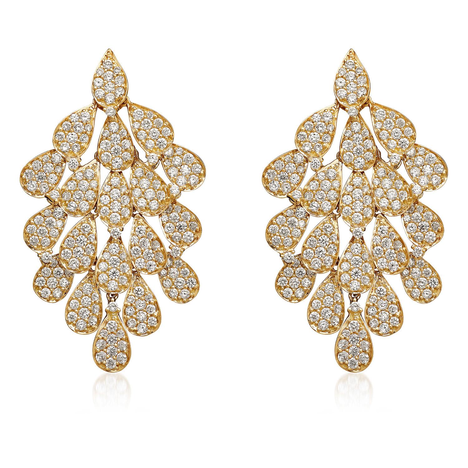 Brilliant Cut 18 Karat Secret Garden Yellow Gold Earring with Vs-Gh Diamonds For Sale
