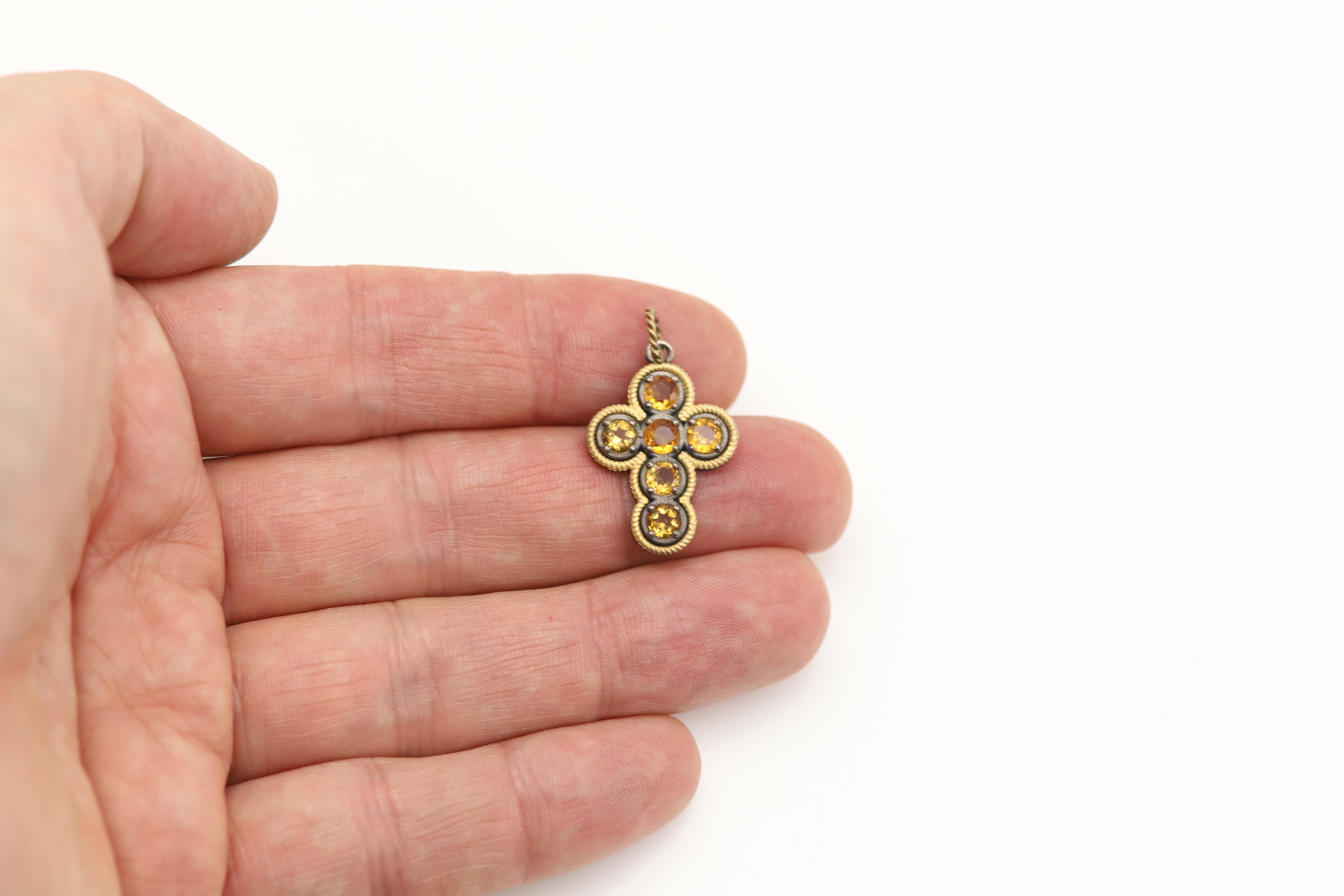 Taille ronde 18 Karat & Silver Vintage Cross Yellow Citrine two tone made in Italy en vente