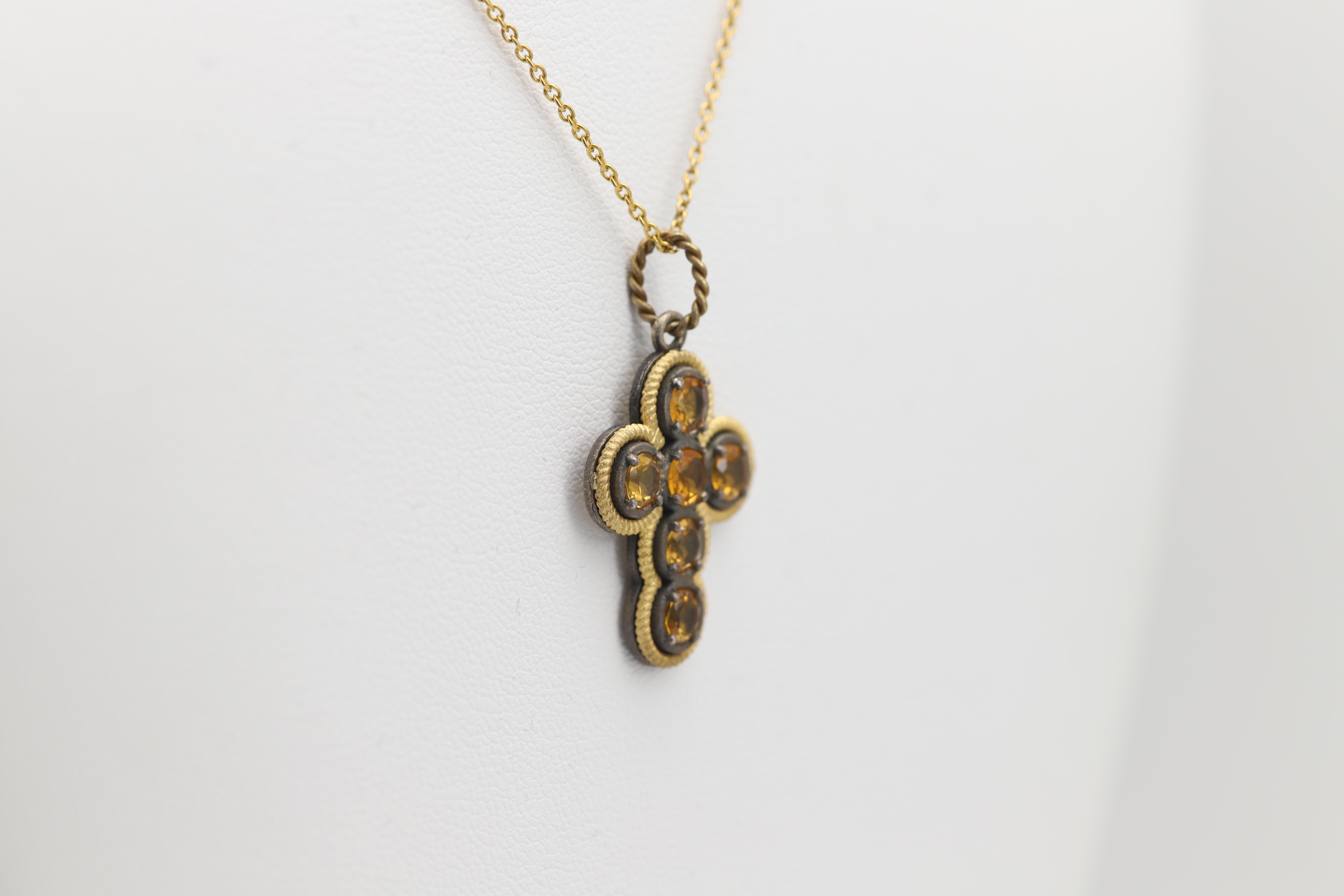 18 Karat & Silver Vintage Cross Yellow Citrine two tone made in Italy en vente 1