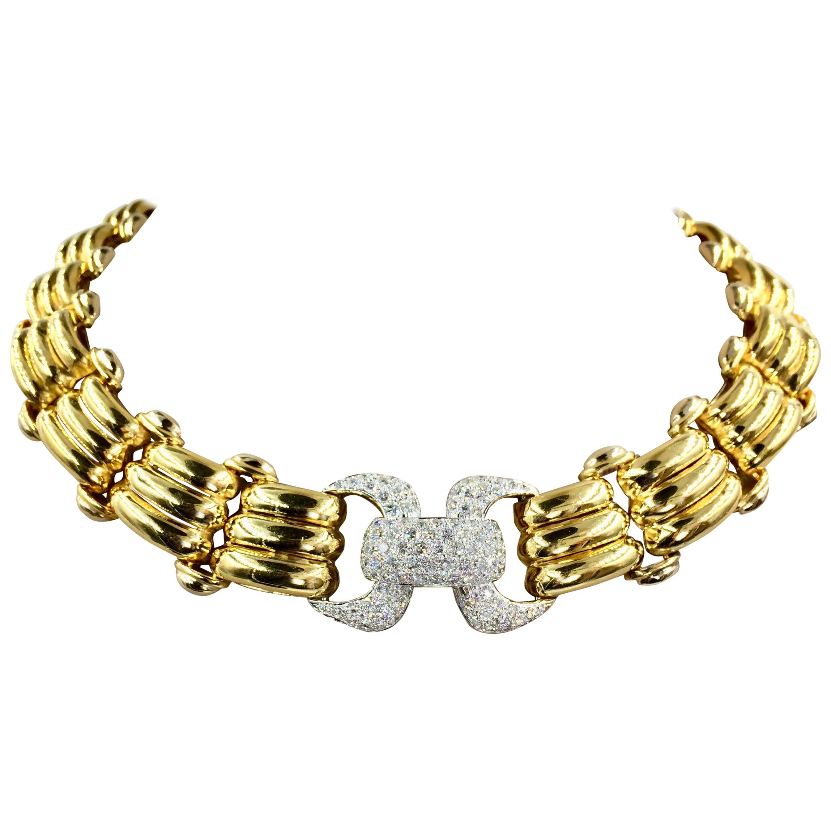 18 Karat Solid Gold Diamond Link Necklace 5.25 Diamond Carat Total Weight For Sale