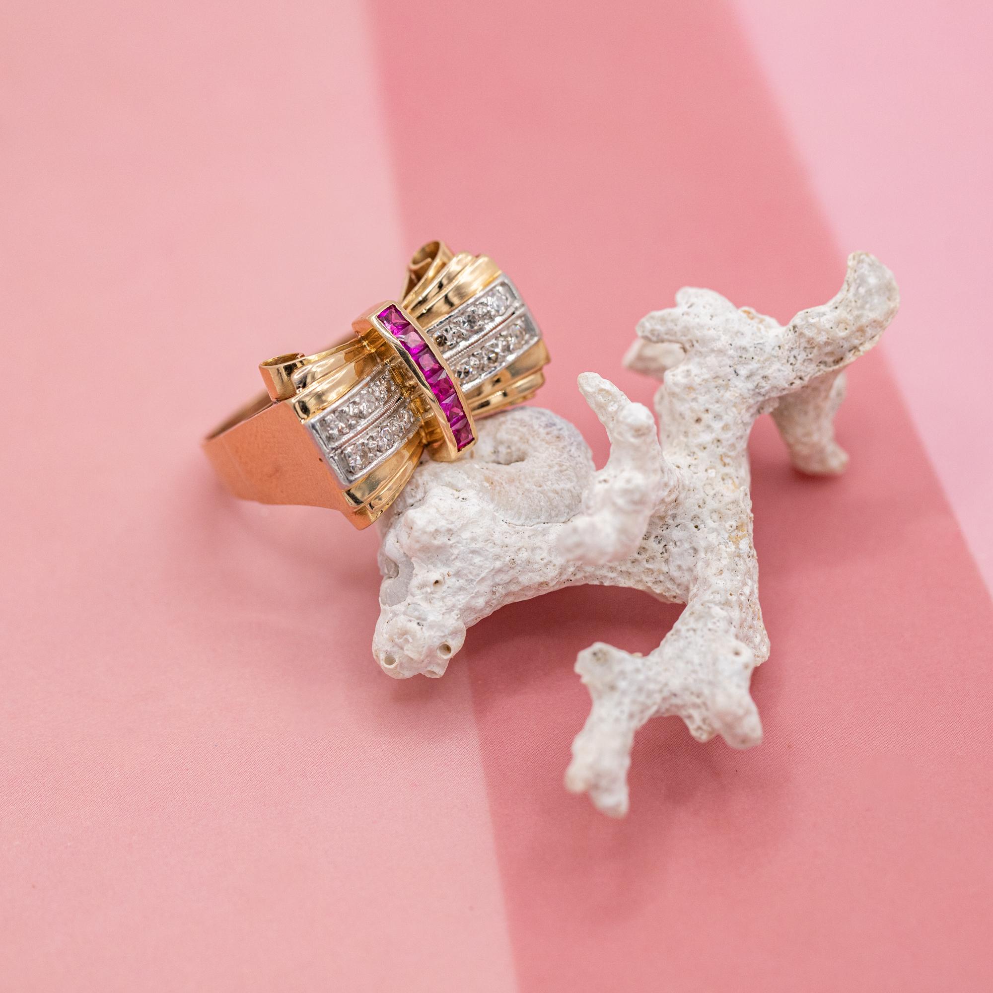 18 Karat Solid Gold Tank Ring - Ruby & Natural Di… - image 11