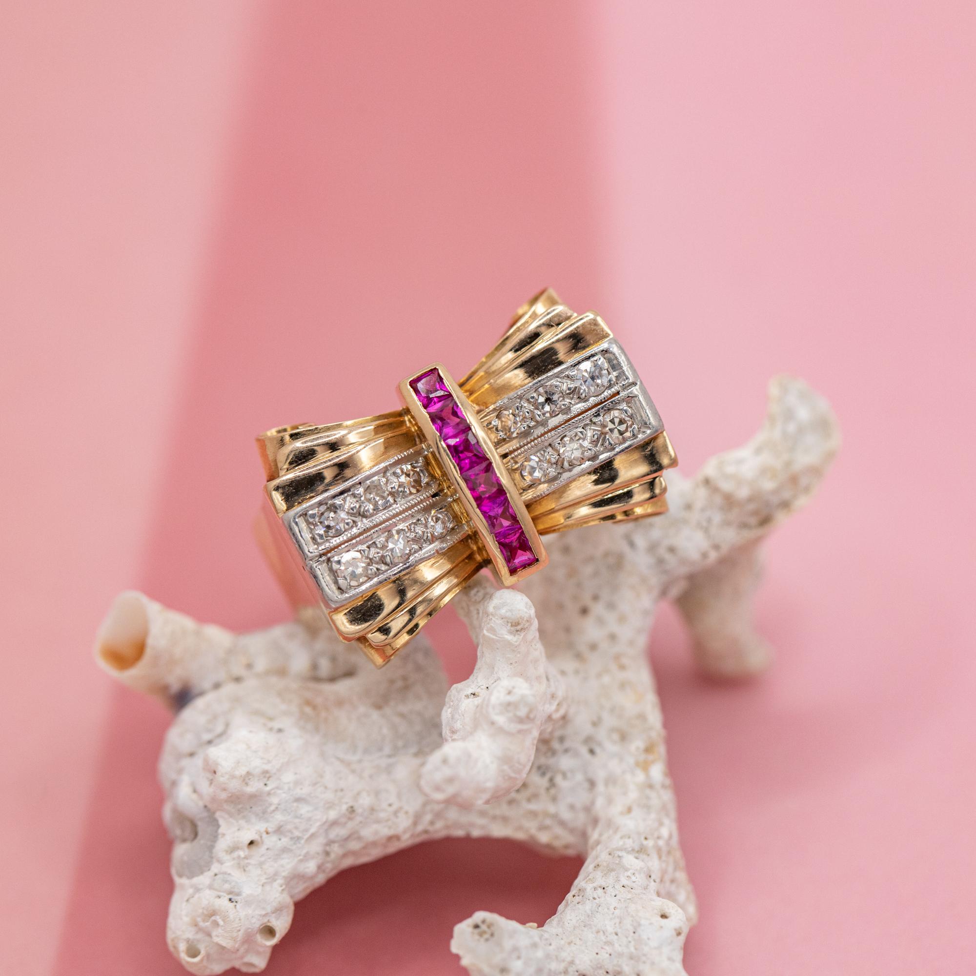 18 Karat Solid Gold Tank Ring - Ruby & Natural Di… - image 16