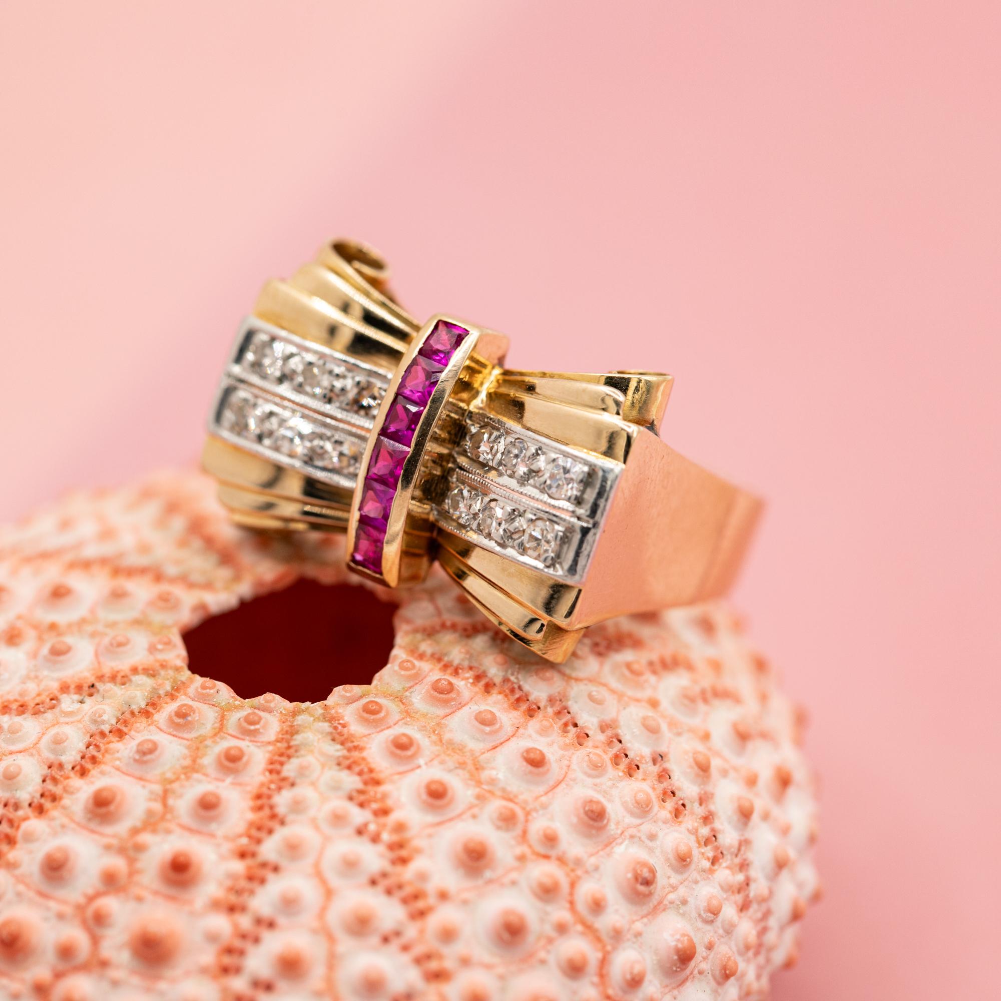 18 Karat Solid Gold Tank Ring - Ruby & Natural Di… - image 18