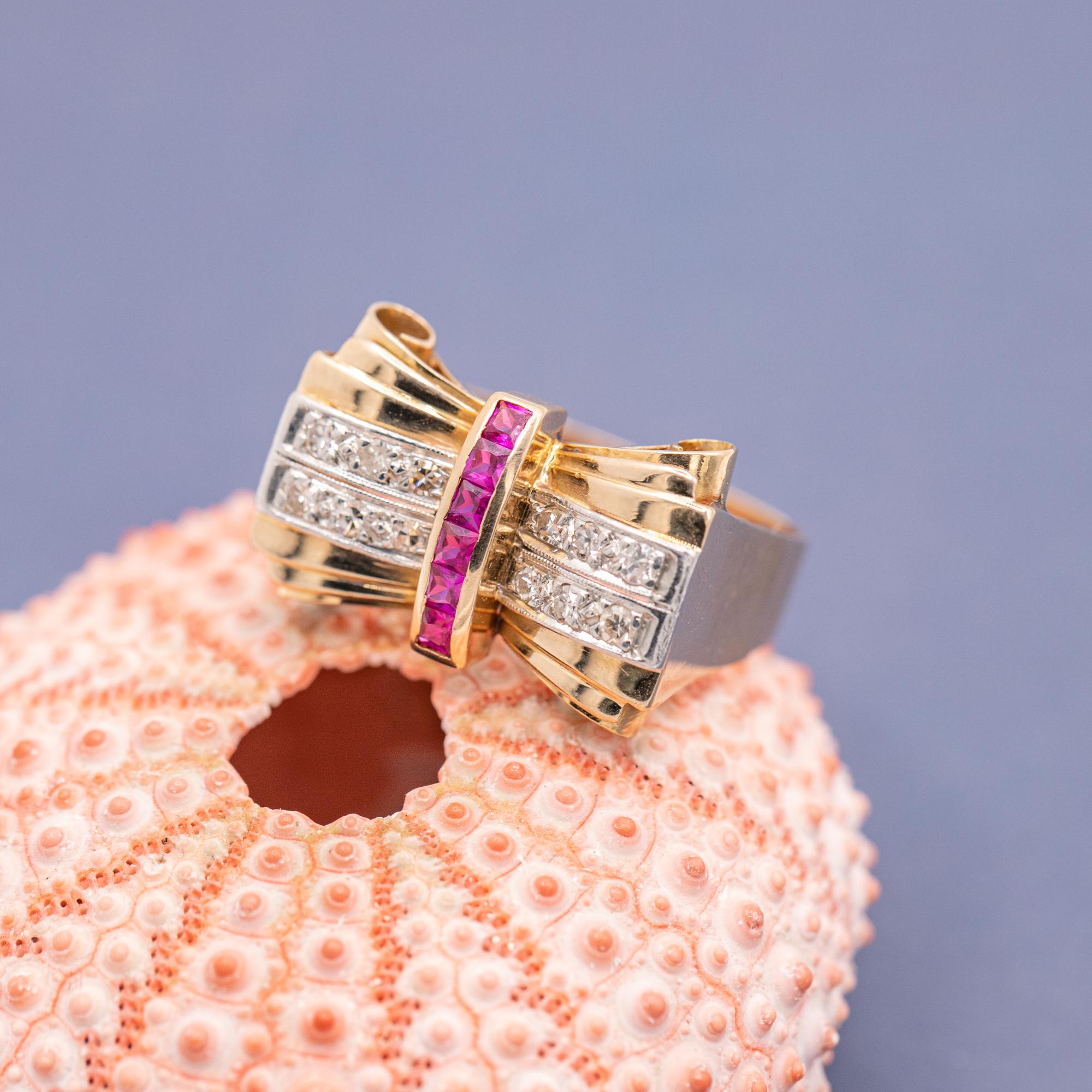 18 Karat Solid Gold Tank Ring - Ruby & Natural Di… - image 3