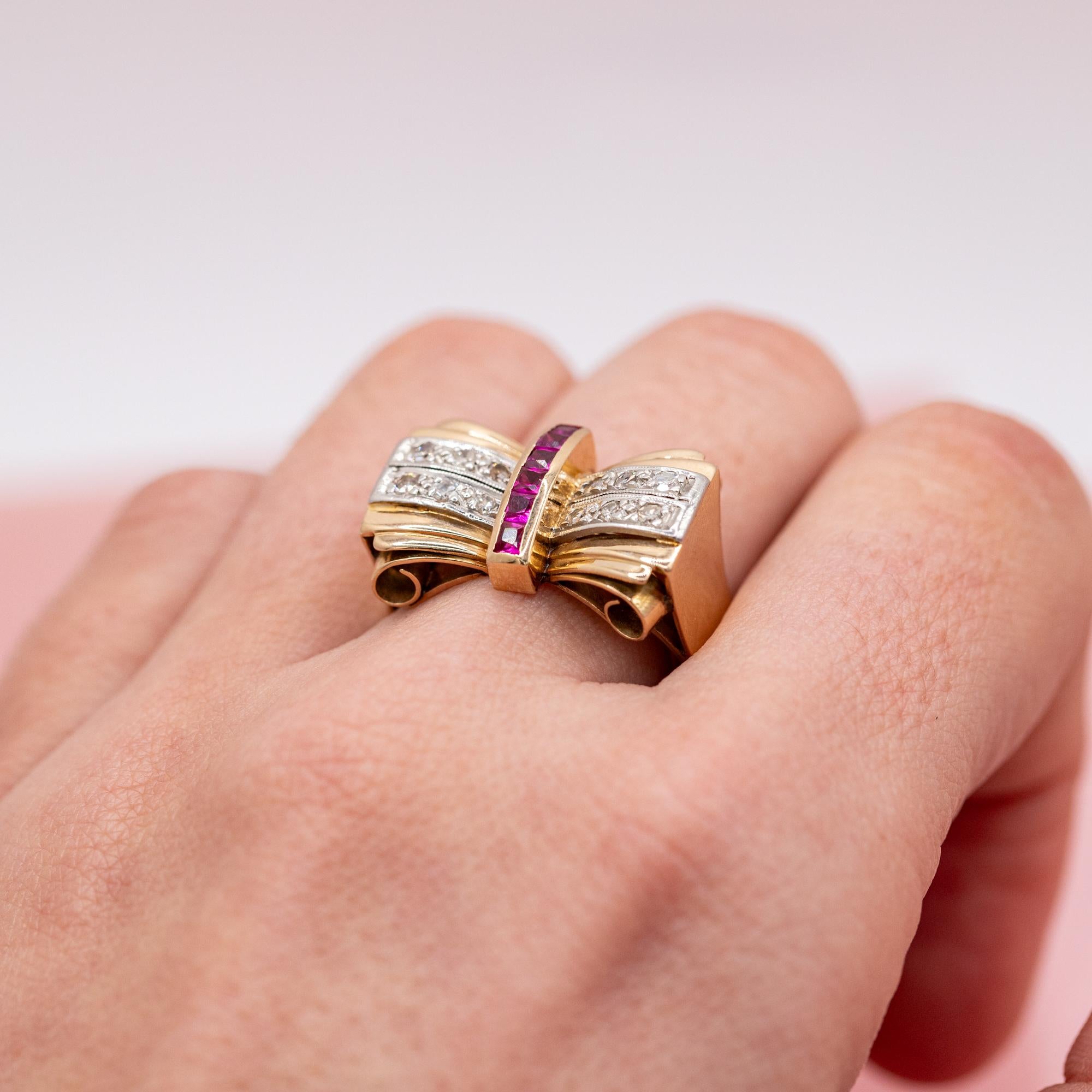 18 Karat Solid Gold Tank Ring - Ruby & Natural Di… - image 9