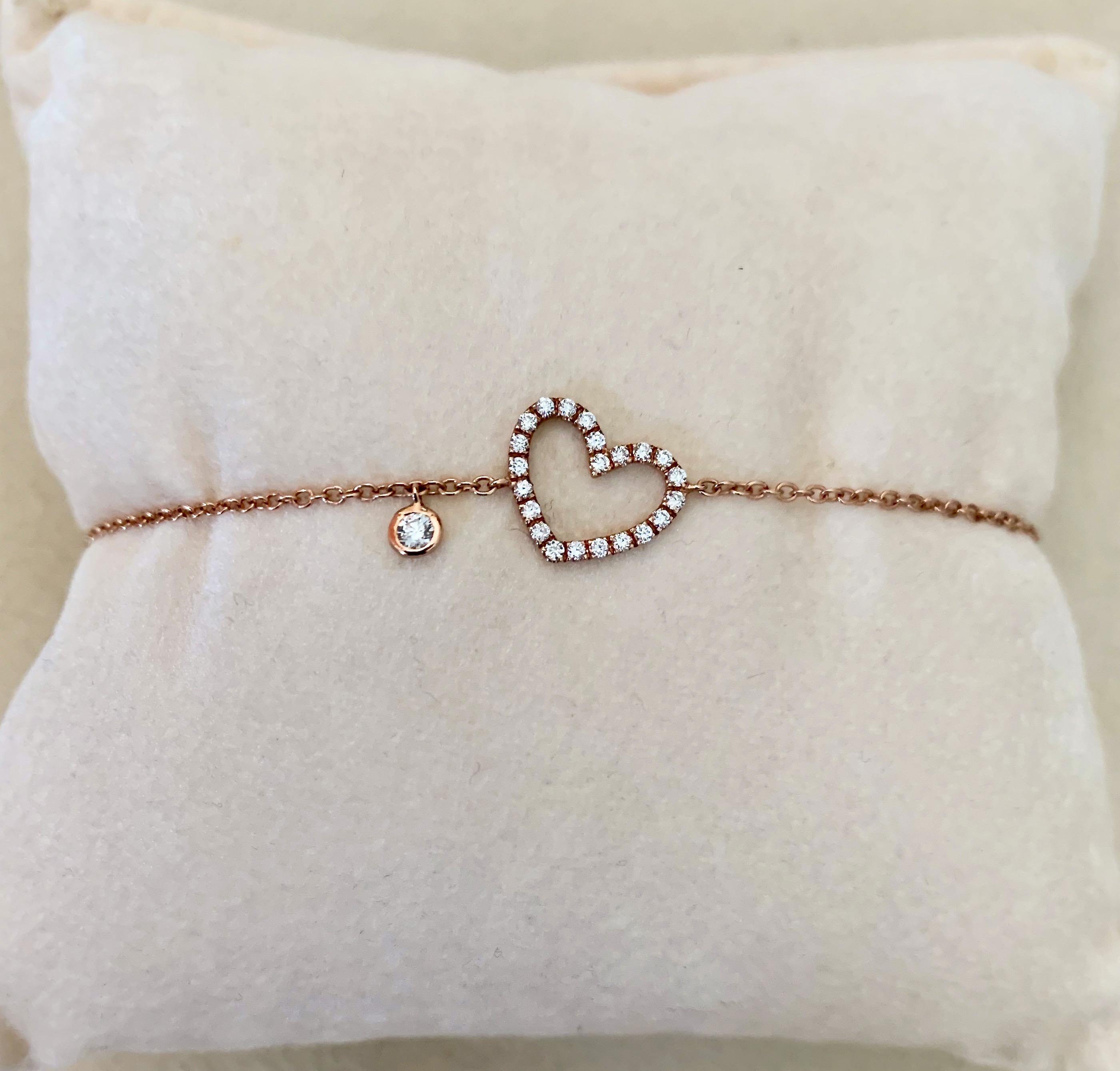 Contemporary 18 Karat Solid Rose Gold White Diamond Heart Love Charm Chain Bracelet For Sale