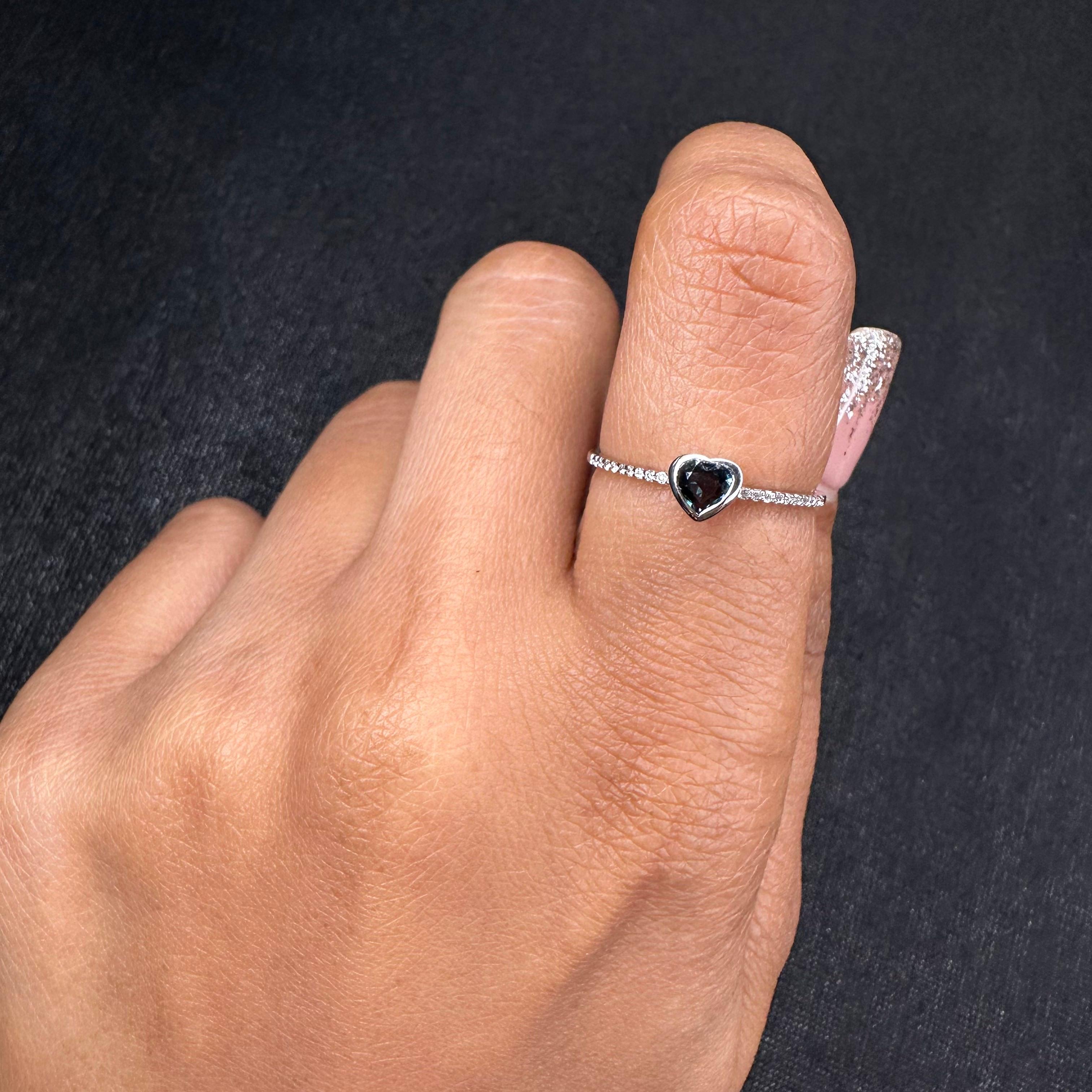 For Sale:  18 Karat Solid White Gold Dainty Blue Sapphire Heart Promise Ring with Diamonds 3