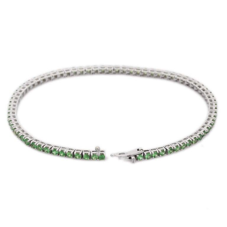 18 Karat massives Weißgold Vivid Green 4,25 Karat Tsavorit-Tennisarmband 1