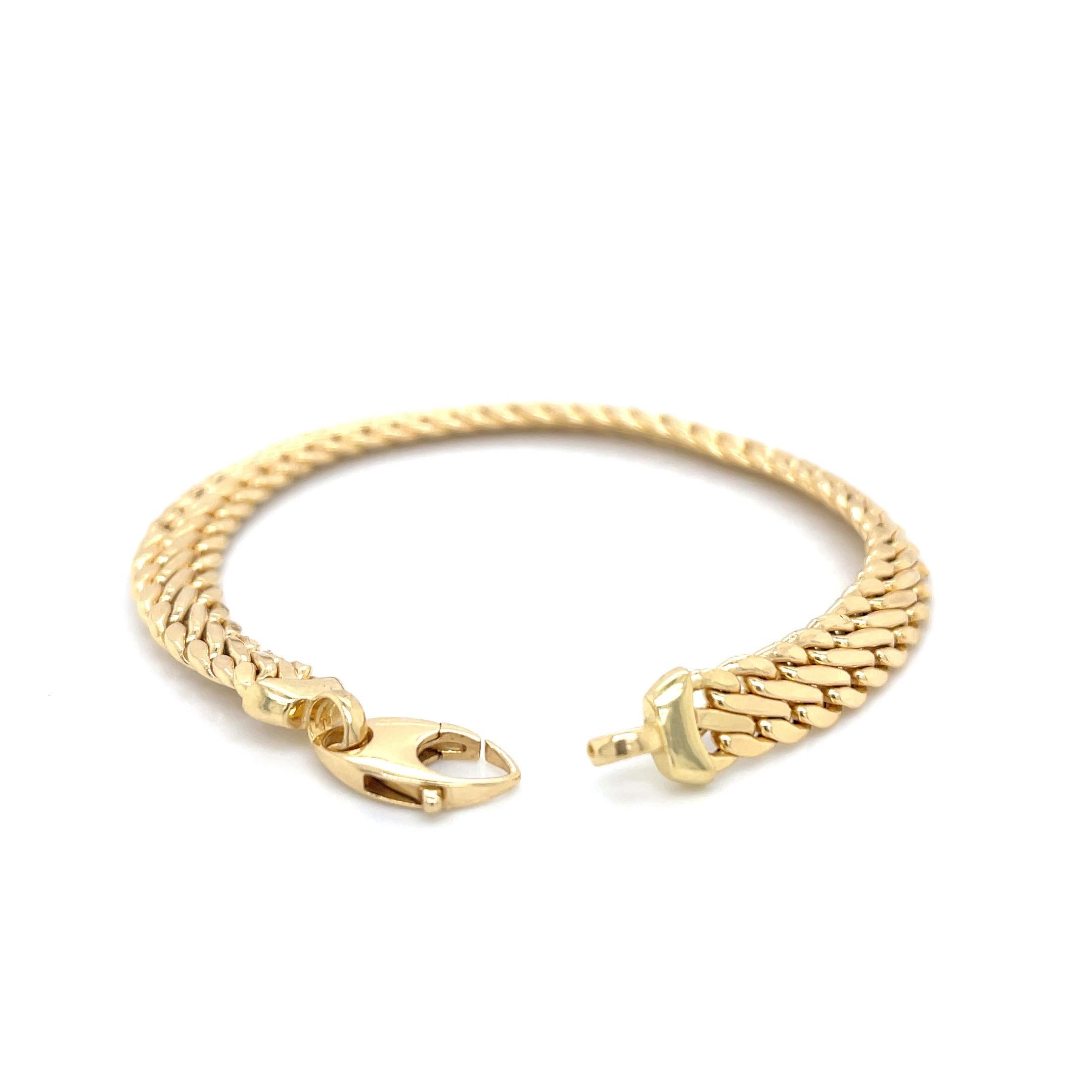 Bracelet à double chaîne en or jaune 18K en vente 1