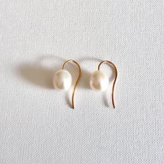 18 Karat Solid Yellow Gold Pearl Hook Drop Earrings