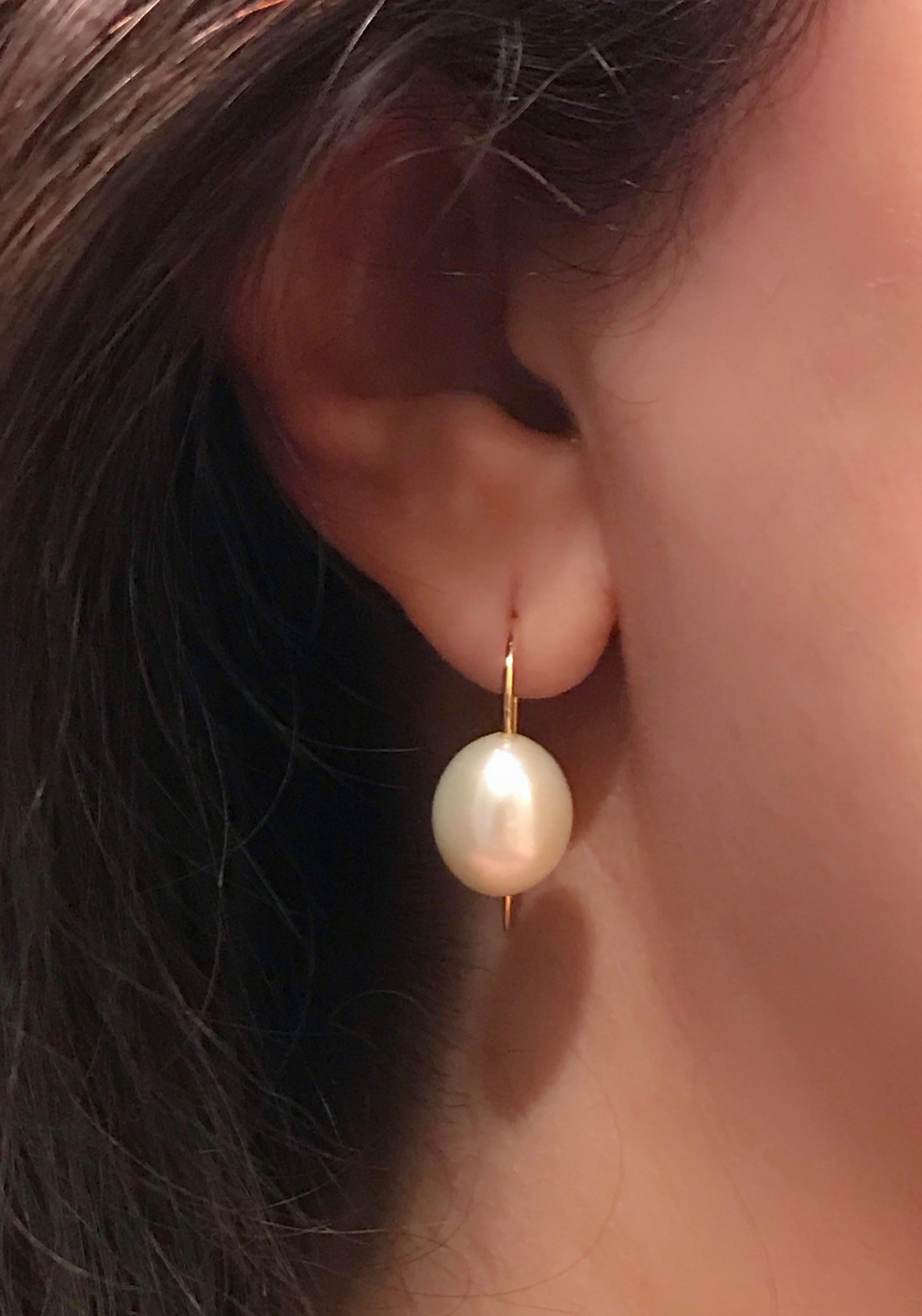 18 Karat Solid Yellow Gold Pearl Hook Drop Earrings For Sale 4