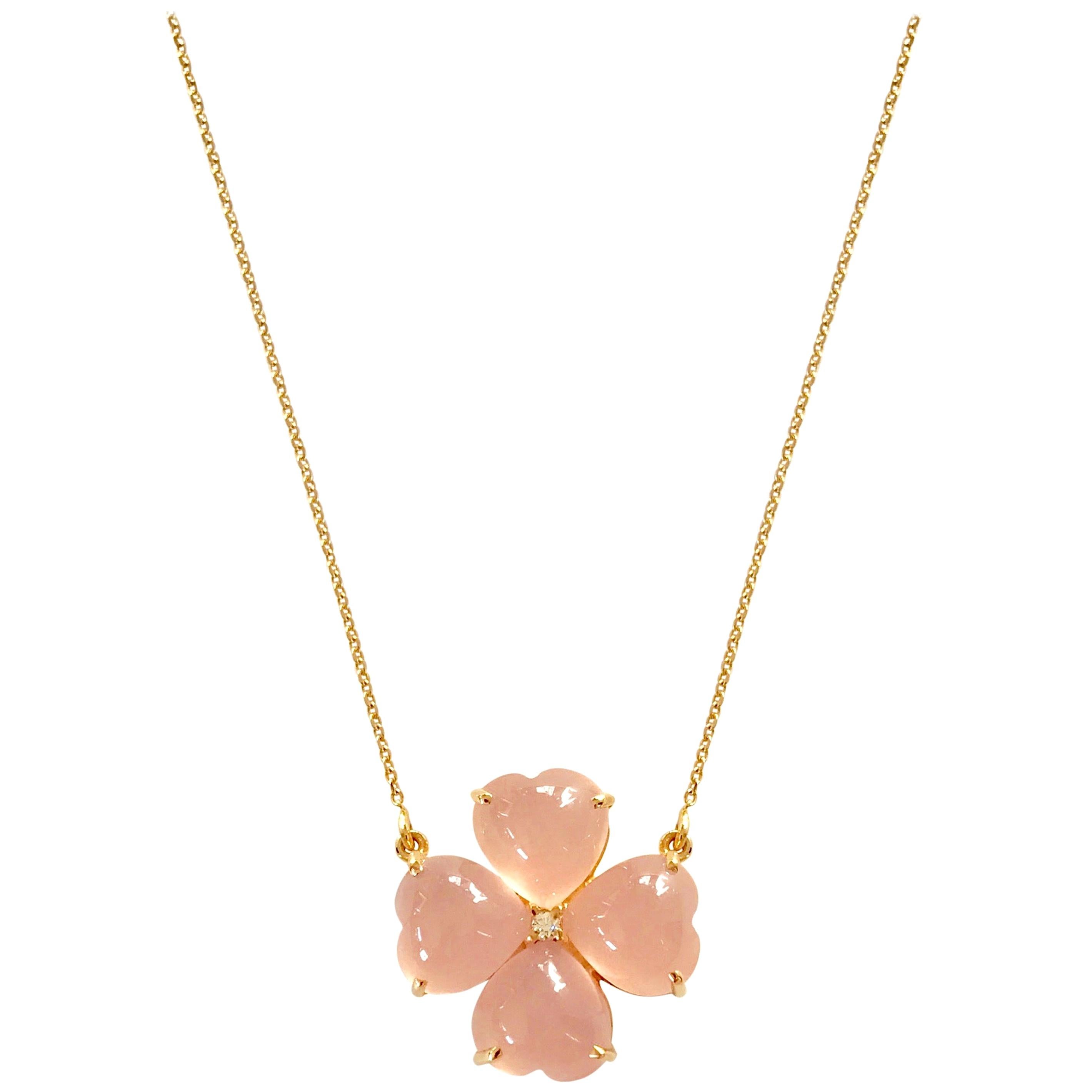 Handmade 18 Karat Solid Yellow Gold Pink Chalcedony Clover Pendant Necklace For Sale