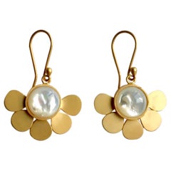 18 Karat Solid Yellow Gold Satin Finish Mother of Pearl Drop Earrings 18 Karat Solid Yellow Gold Satin Finish Mother of Pearl Drop Earrings