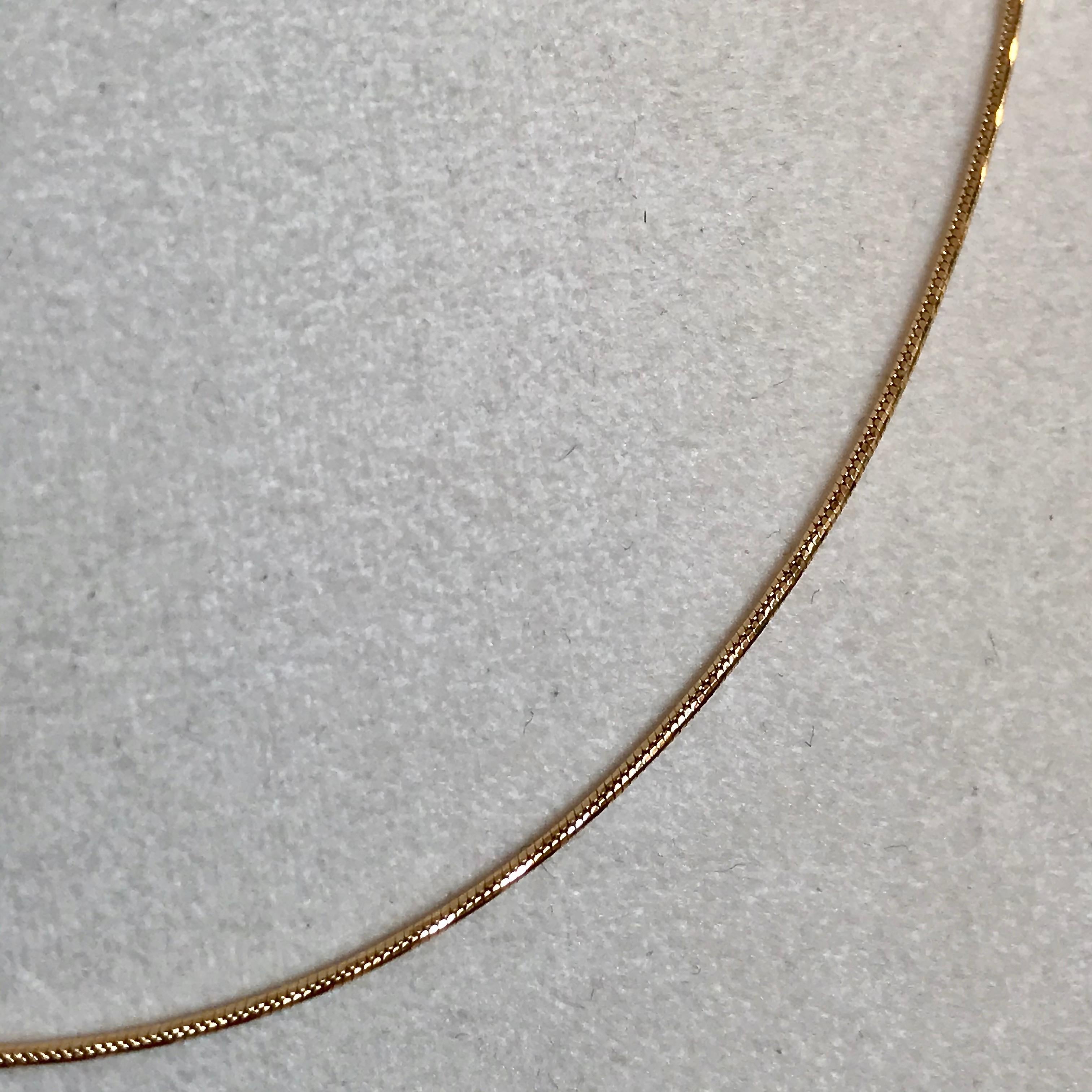 18 Karat Solid Yellow Gold Snake Chain Necklace In New Condition For Sale In London, GB