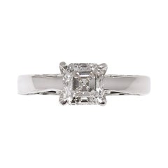 18 Karat Solitaire Diamond Engagement Ring, 1.00 Carat