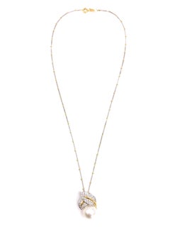 18 Karat South Sea Pearl and Diamond Leaf Pendant Necklace